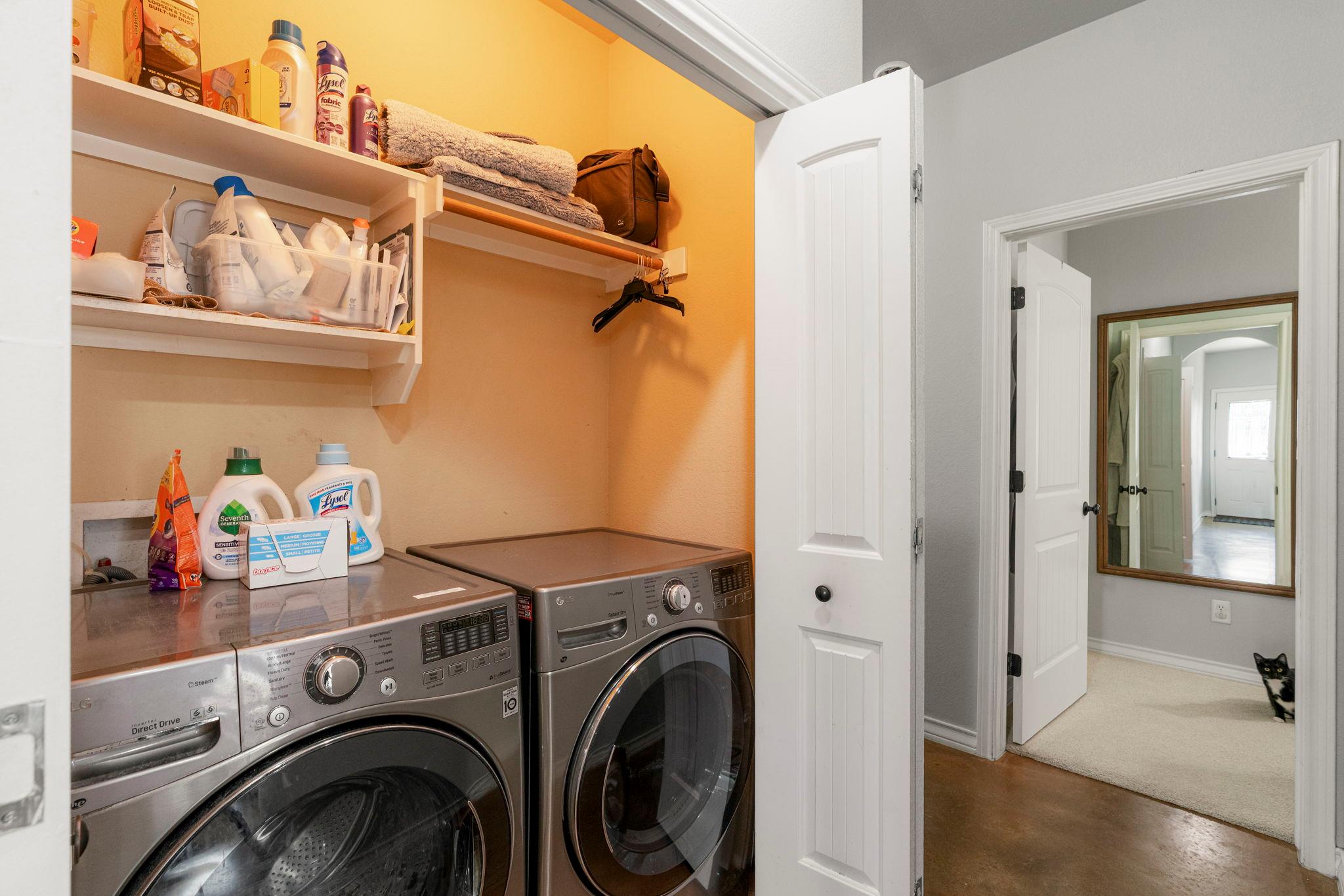 10233 Twin Lake Loop, Dripping Springs, TX 78620