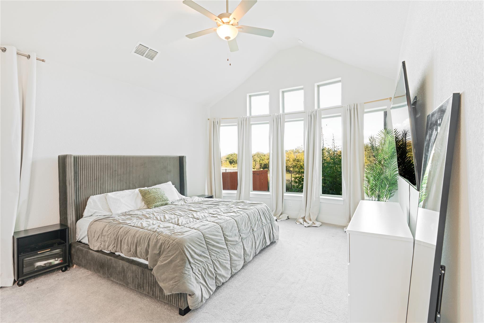 312 Palatino Bnd, Liberty Hill, TX 78642
