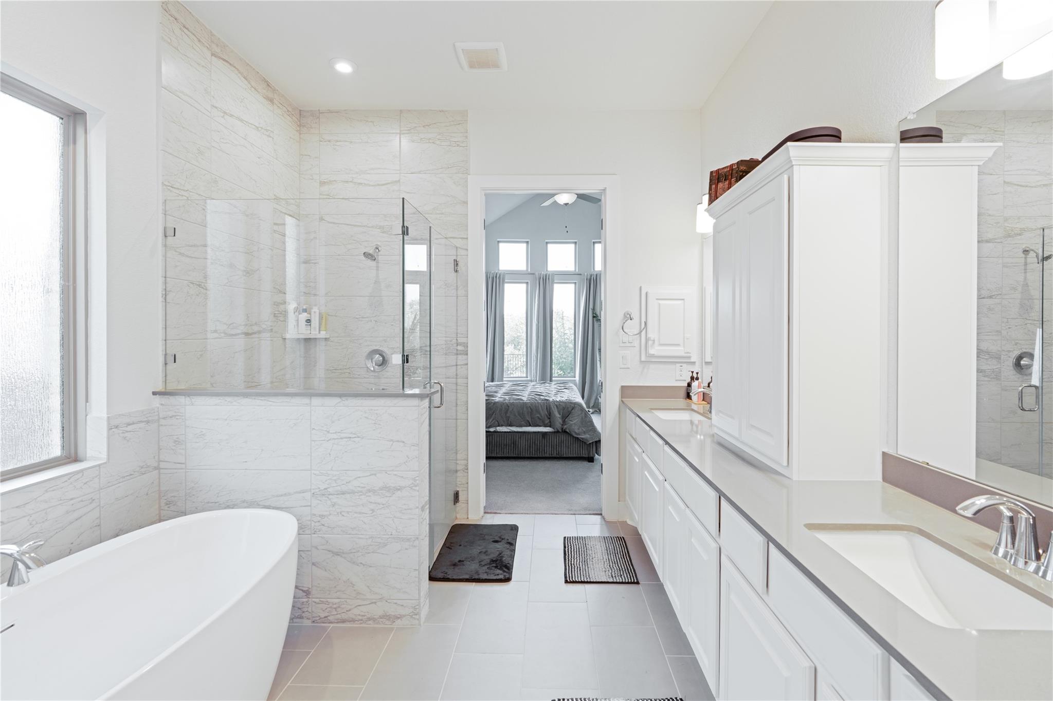 312 Palatino Bnd, Liberty Hill, TX 78642