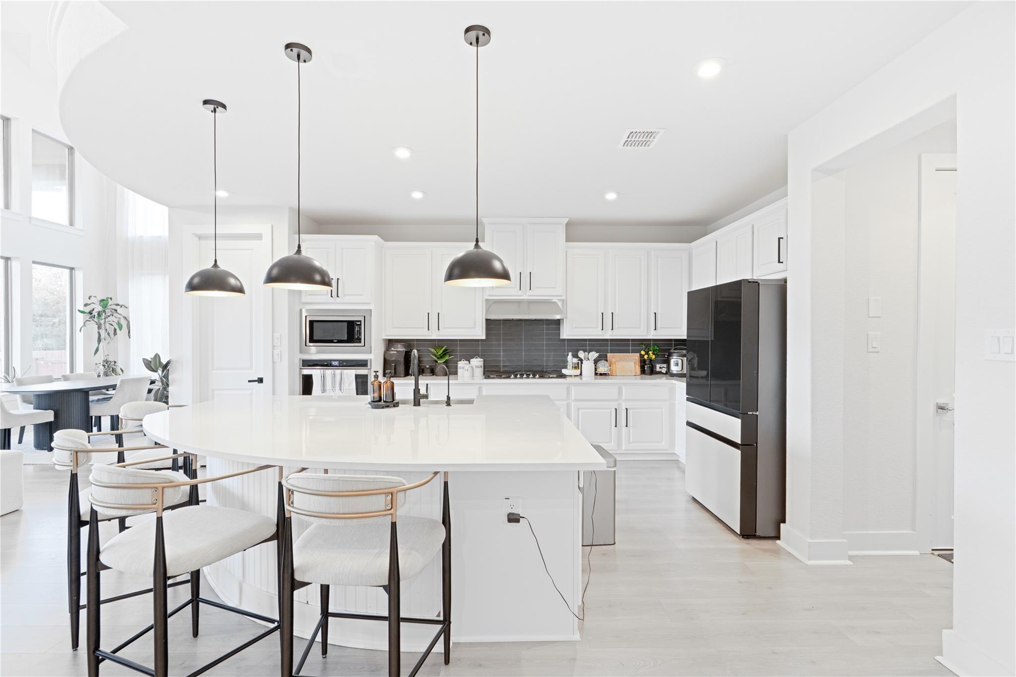 312 Palatino Bnd, Liberty Hill, TX 78642