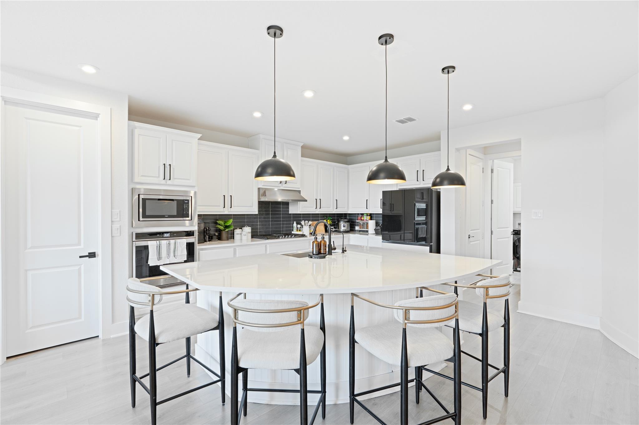 312 Palatino Bnd, Liberty Hill, TX 78642