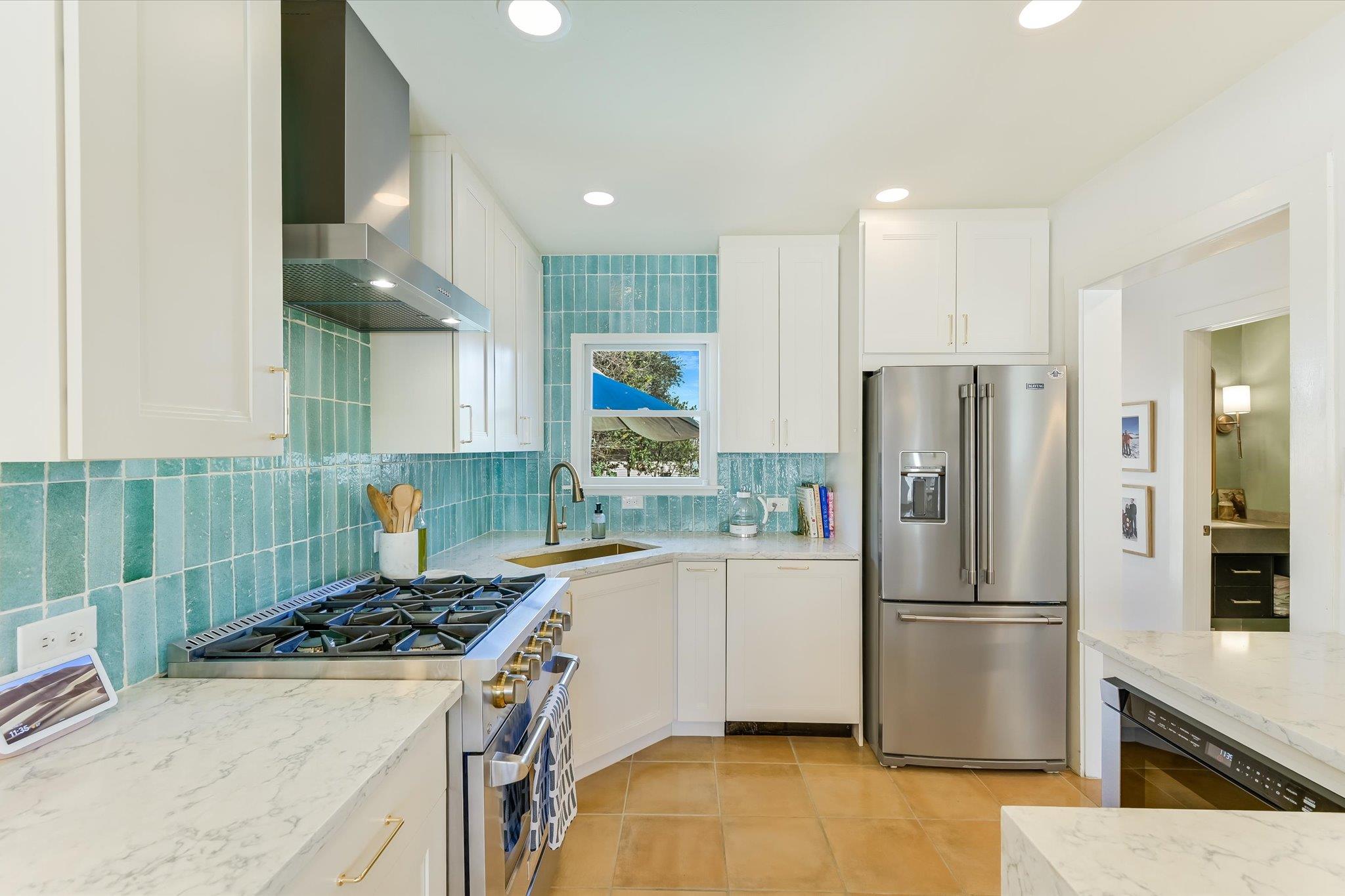 1204 E Live Oak St, Austin, TX 78704