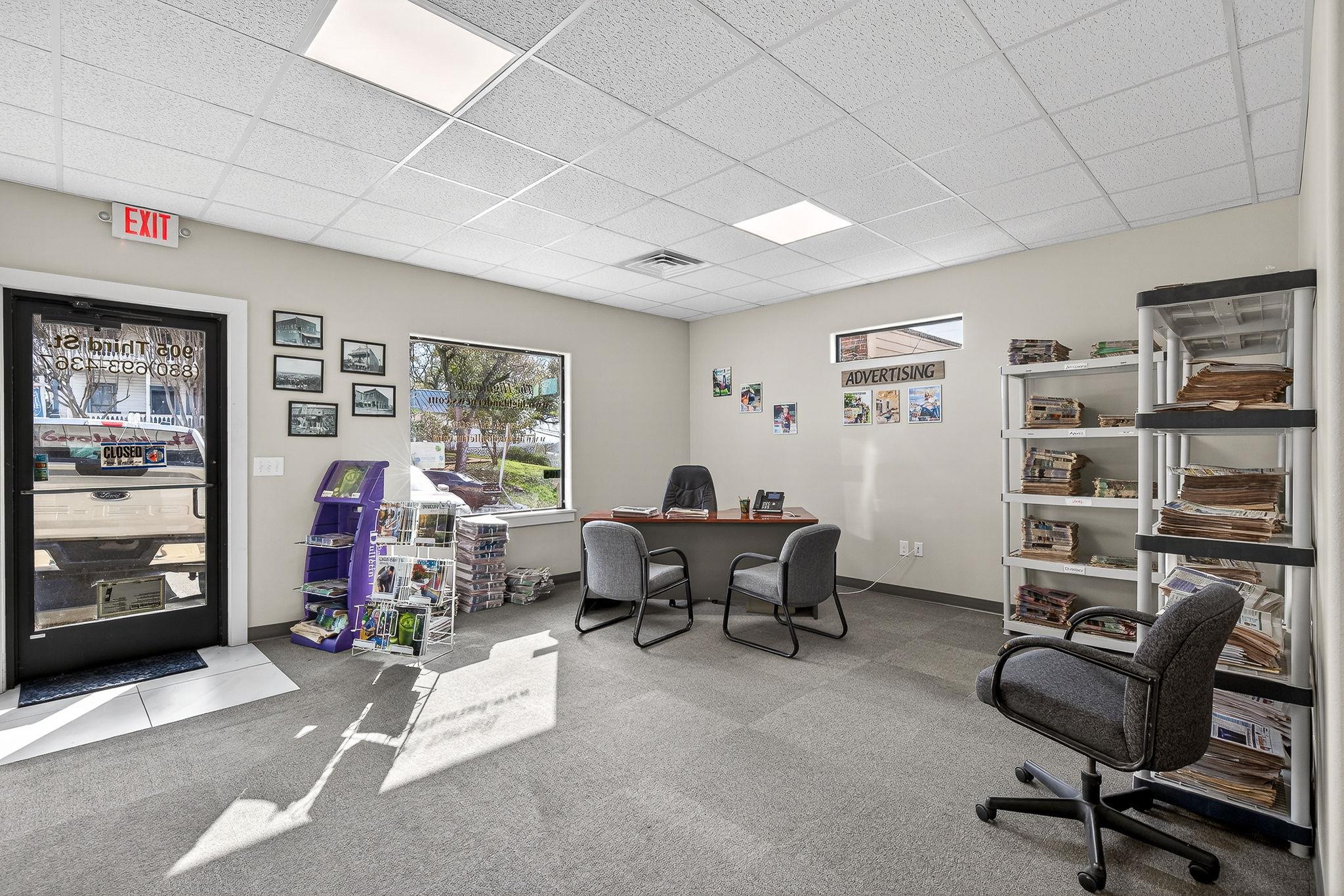 905 3rd St, Marble Falls, TX 78654