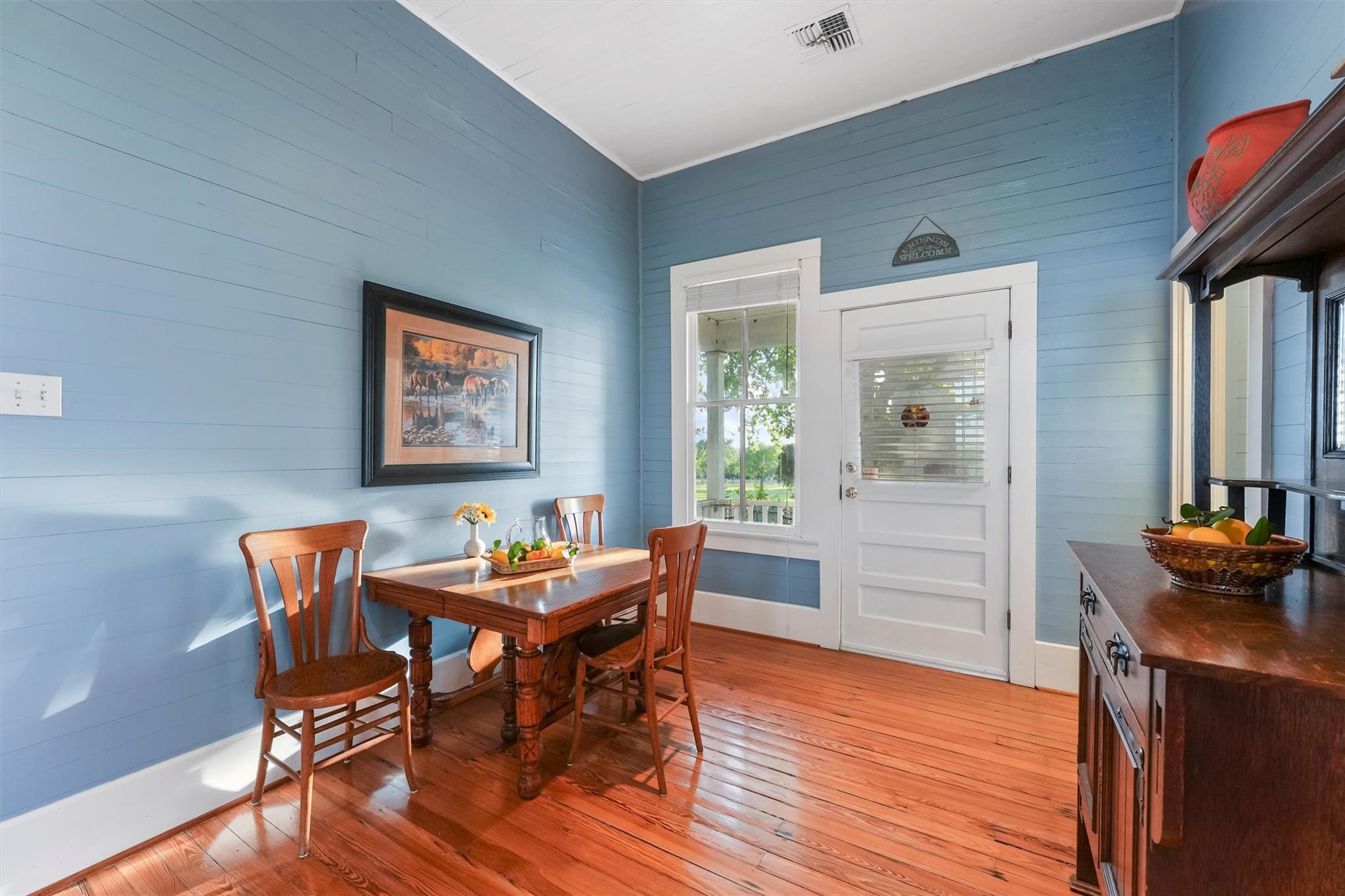 9058 Sam Houston Rd, Brenham, TX 77833