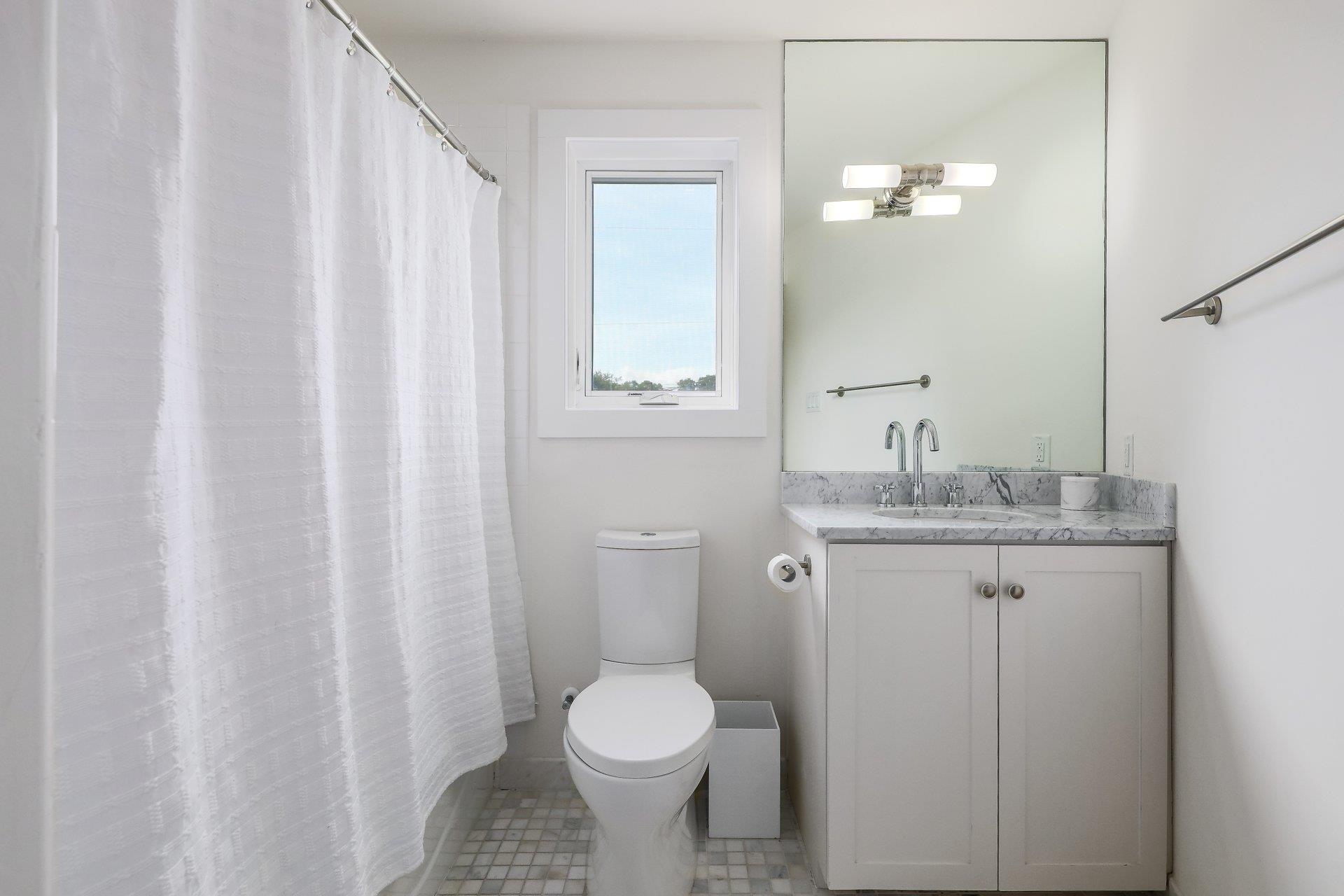 1010 Hillside Ave, Austin, TX 78704