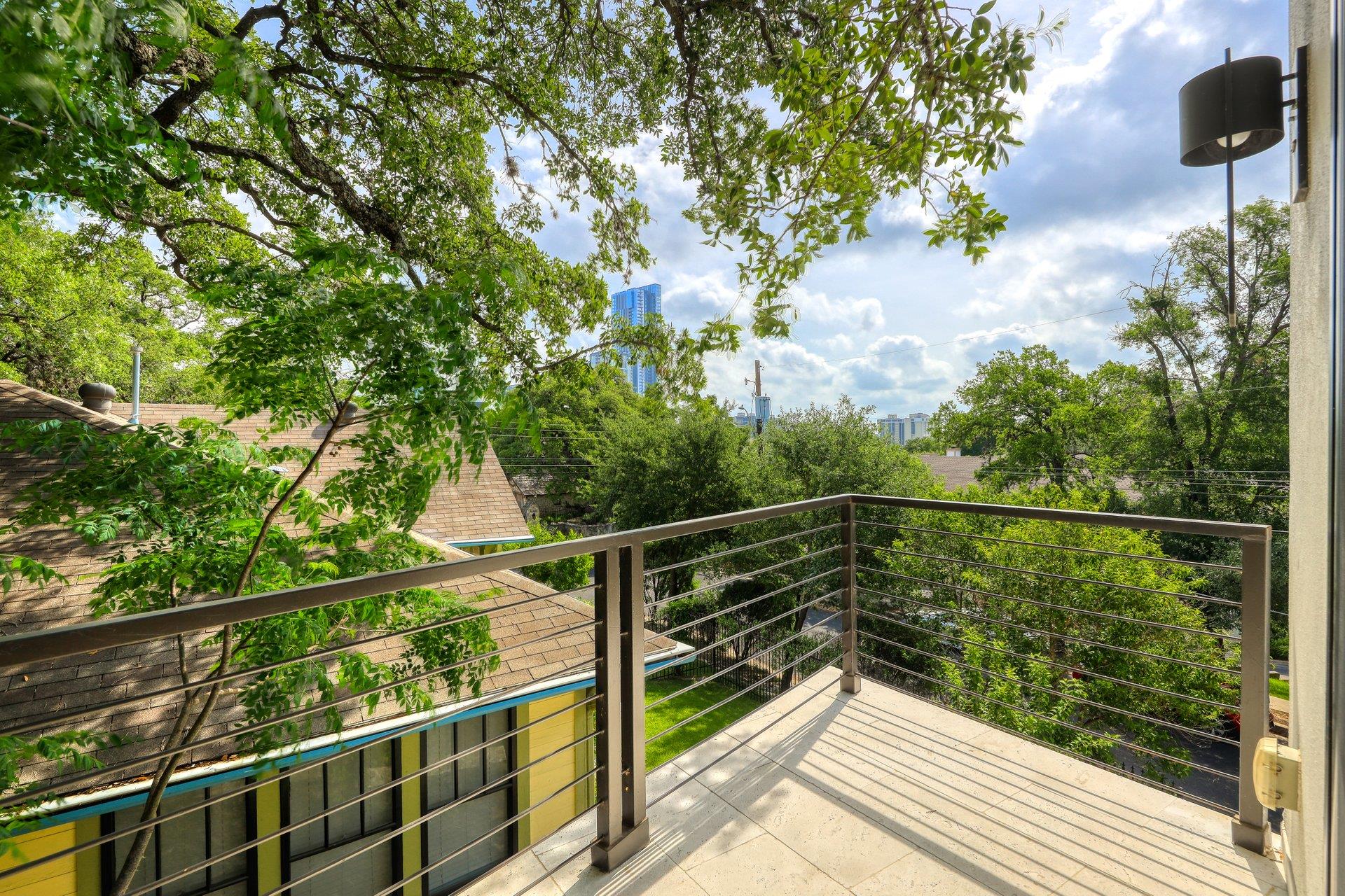 1010 Hillside Ave, Austin, TX 78704