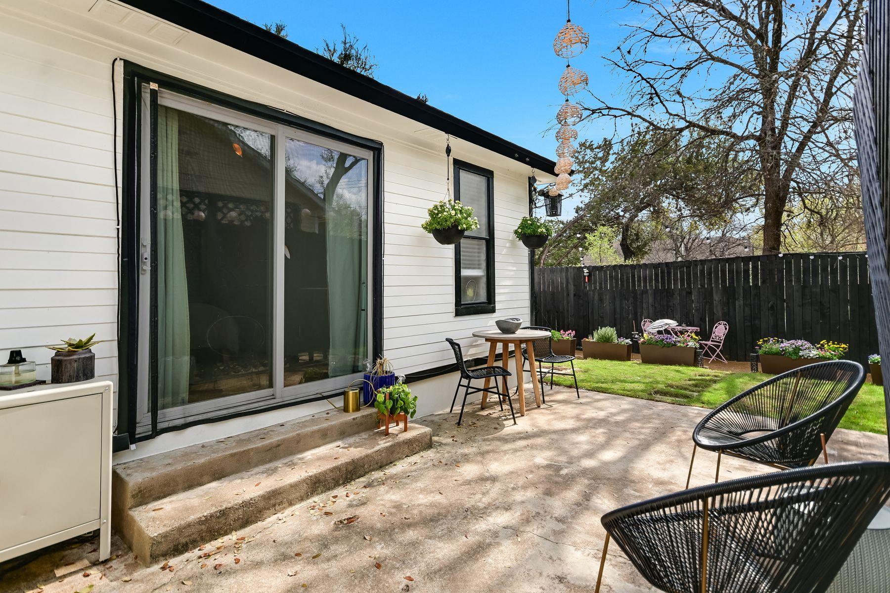 2605 Garrettson Dr # B, Austin, TX 78748