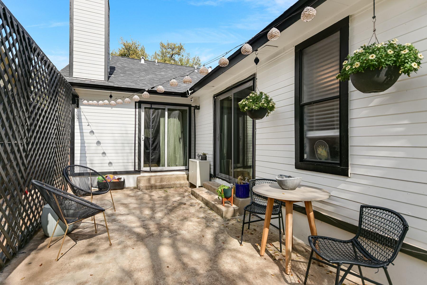 2605 Garrettson Dr # B, Austin, TX 78748