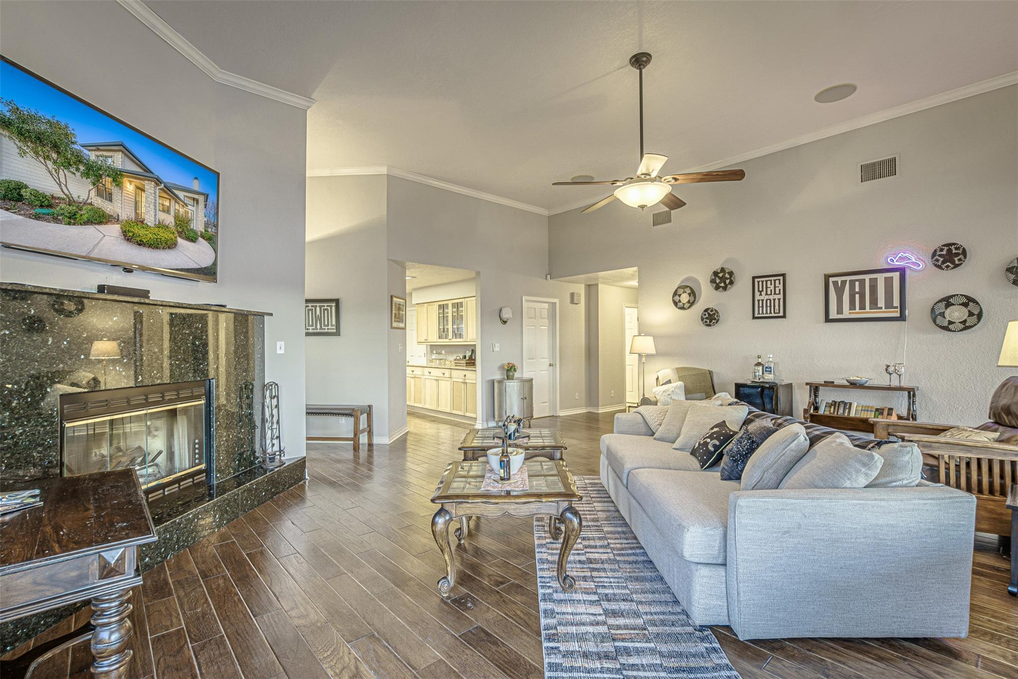 609 E Briarway Dr, Granite Shoals, TX 78654