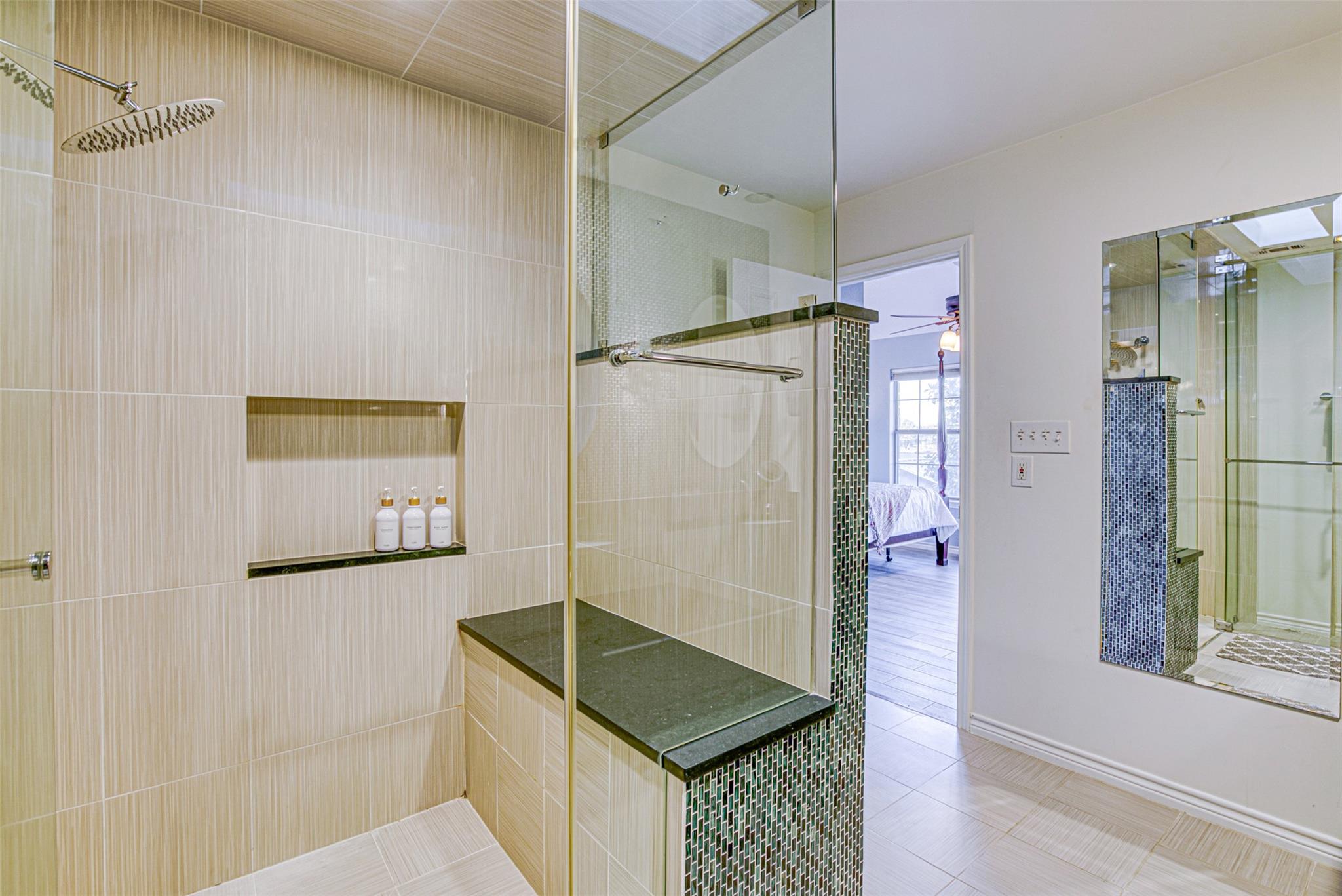 609 E Briarway Dr, Granite Shoals, TX 78654