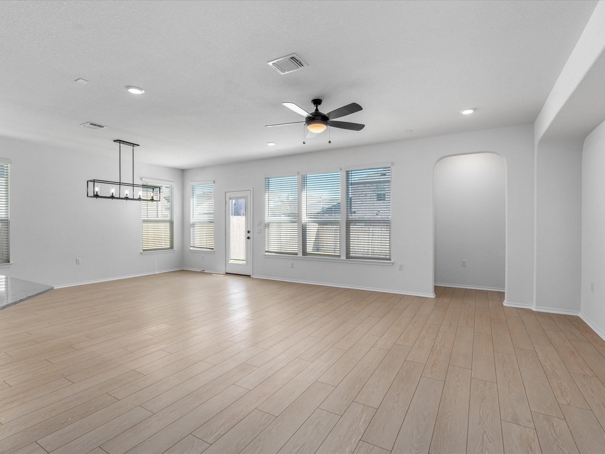 12501 Chumleys St, Manor, TX 78653