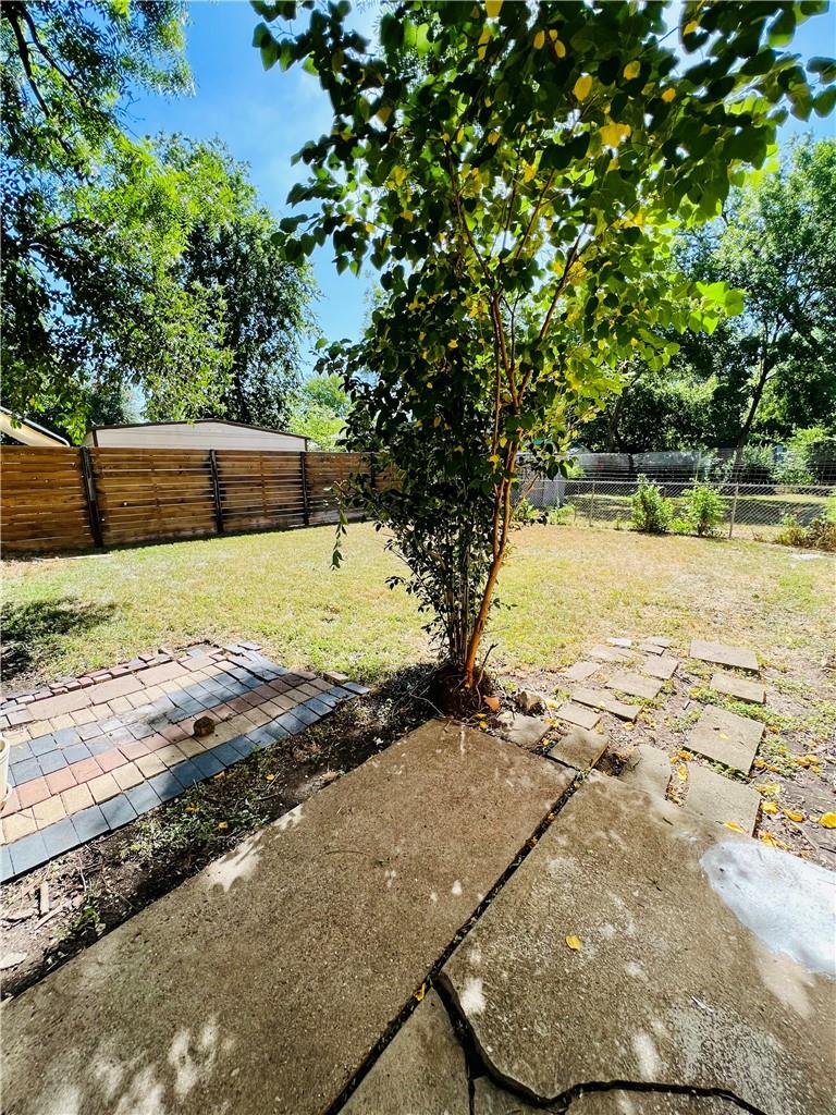 1914 Cullen Ave # B, Austin, TX 78757