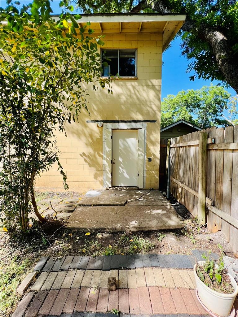 1914 Cullen Ave # B, Austin, TX 78757