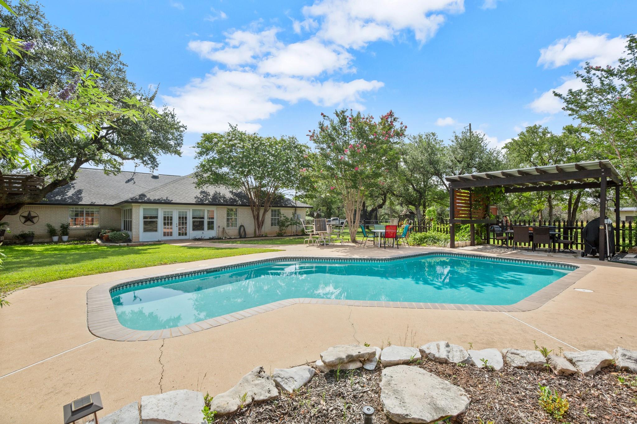 350 Lost River Rd, Georgetown, TX 78628