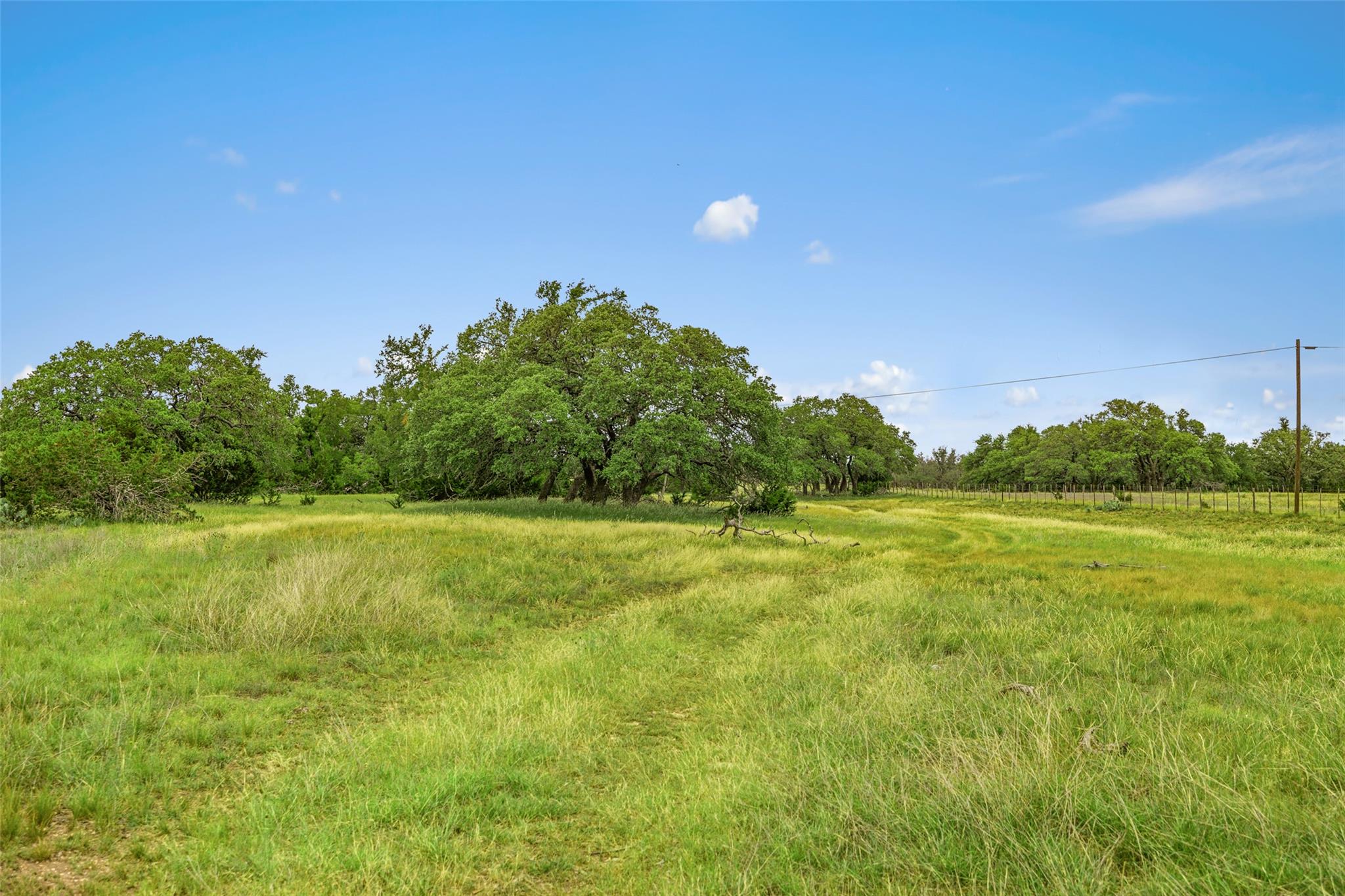 65 Miles Lane, Harper, TX 78631
