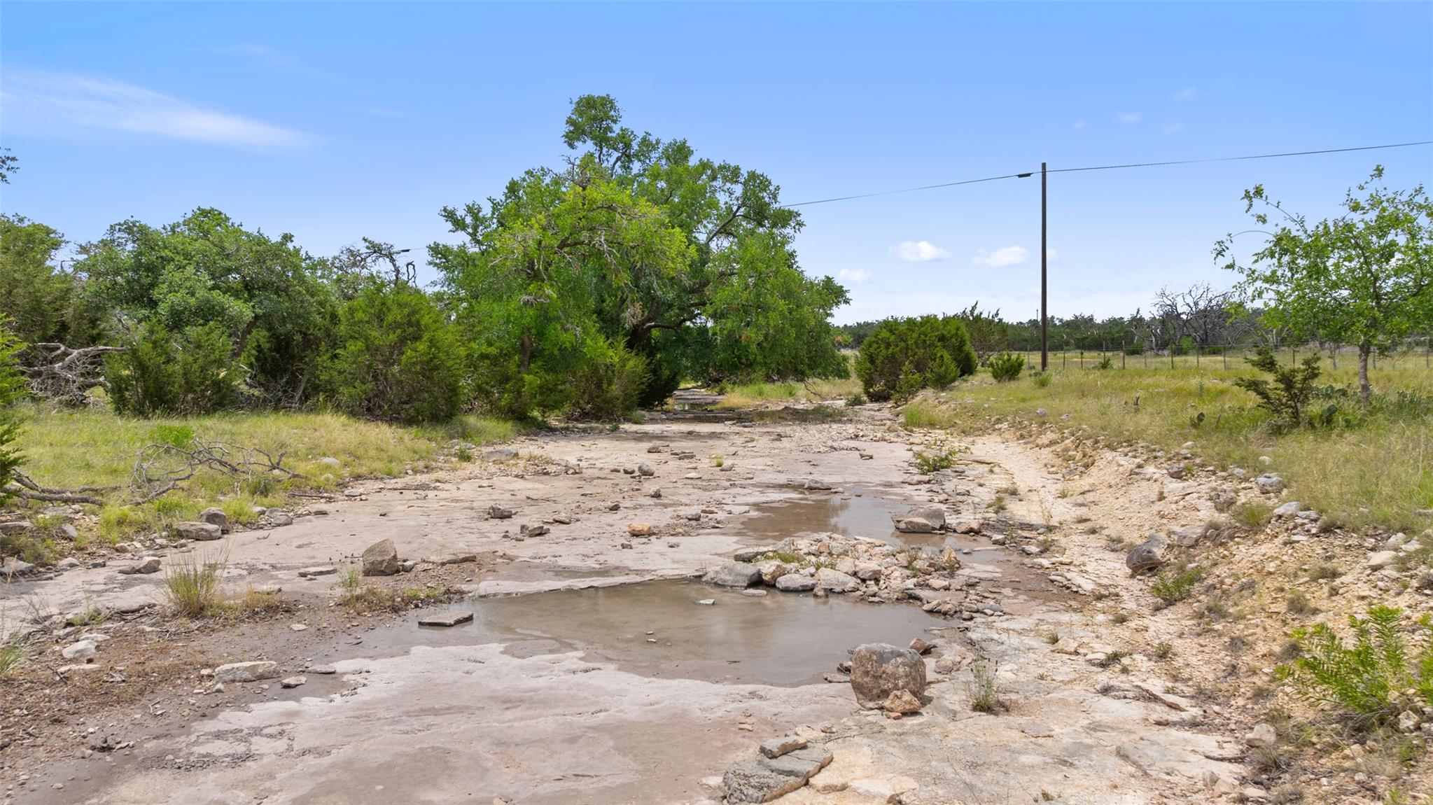 65 Miles Lane, Harper, TX 78631