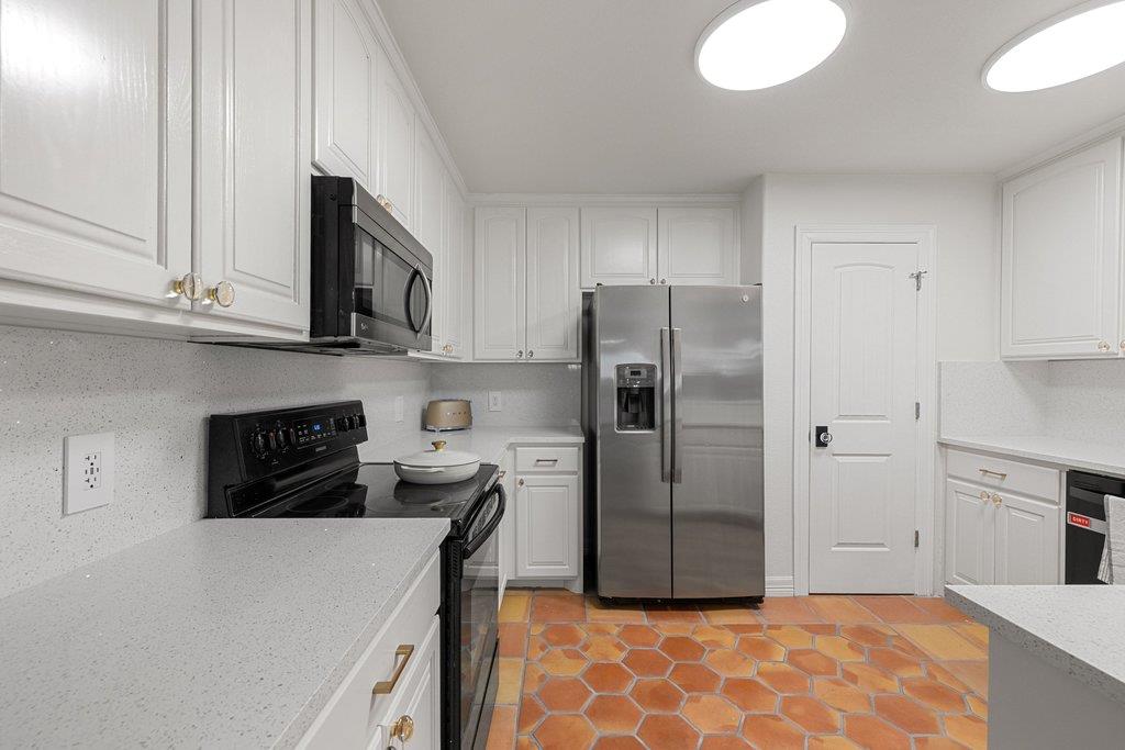 2009 Winsted Ln # A, Austin, TX 78703