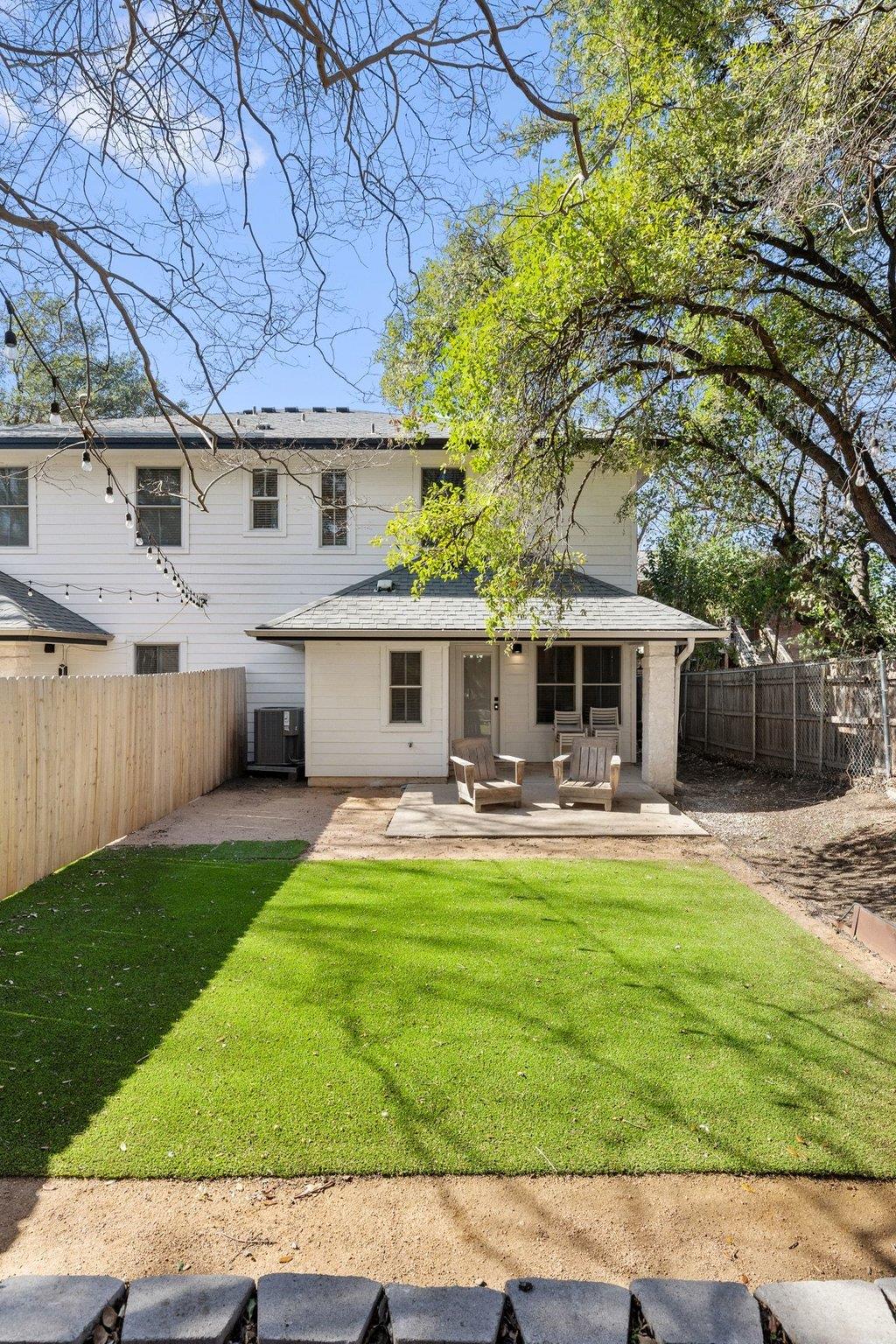 2009 Winsted Ln # A, Austin, TX 78703