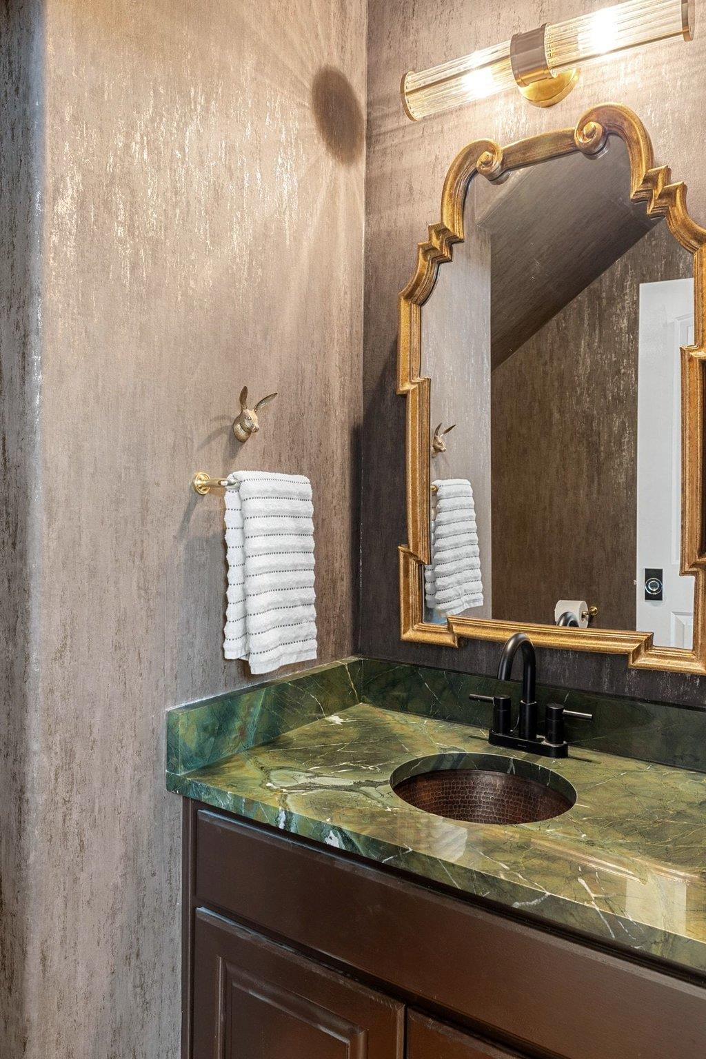 2009 Winsted Ln # A, Austin, TX 78703