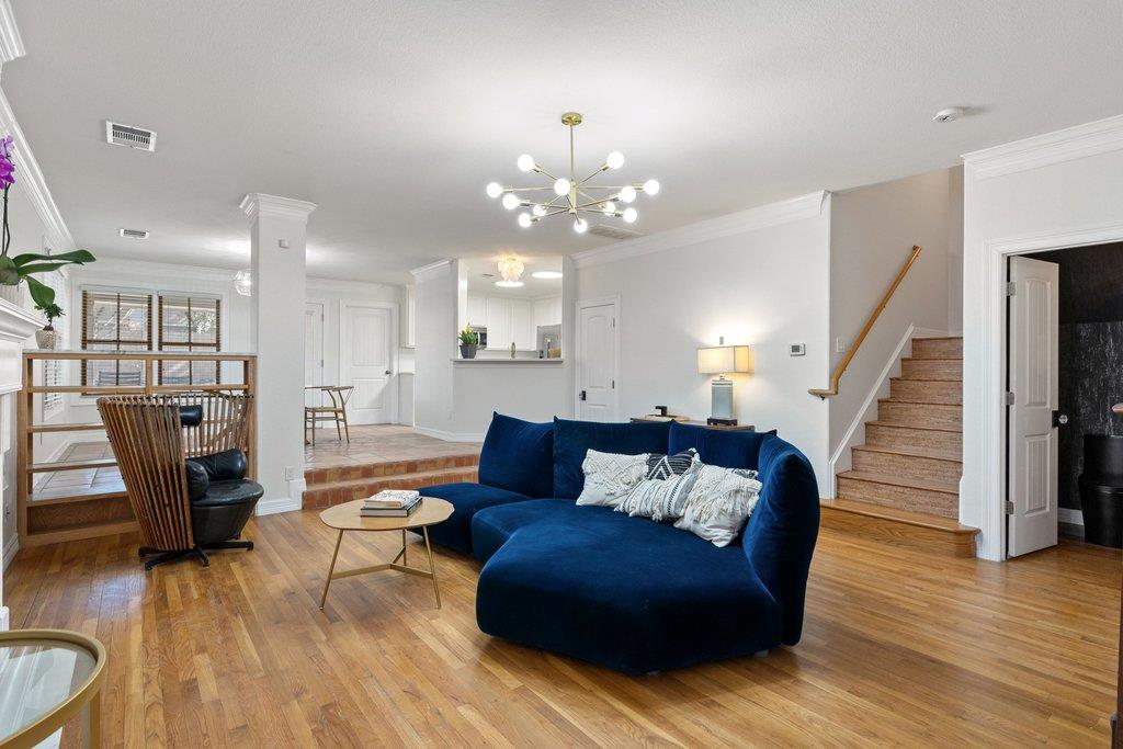 2009 Winsted Ln # A, Austin, TX 78703