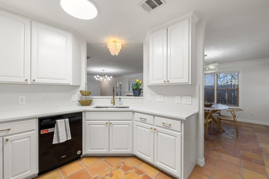 2009 Winsted Ln # A, Austin, TX 78703