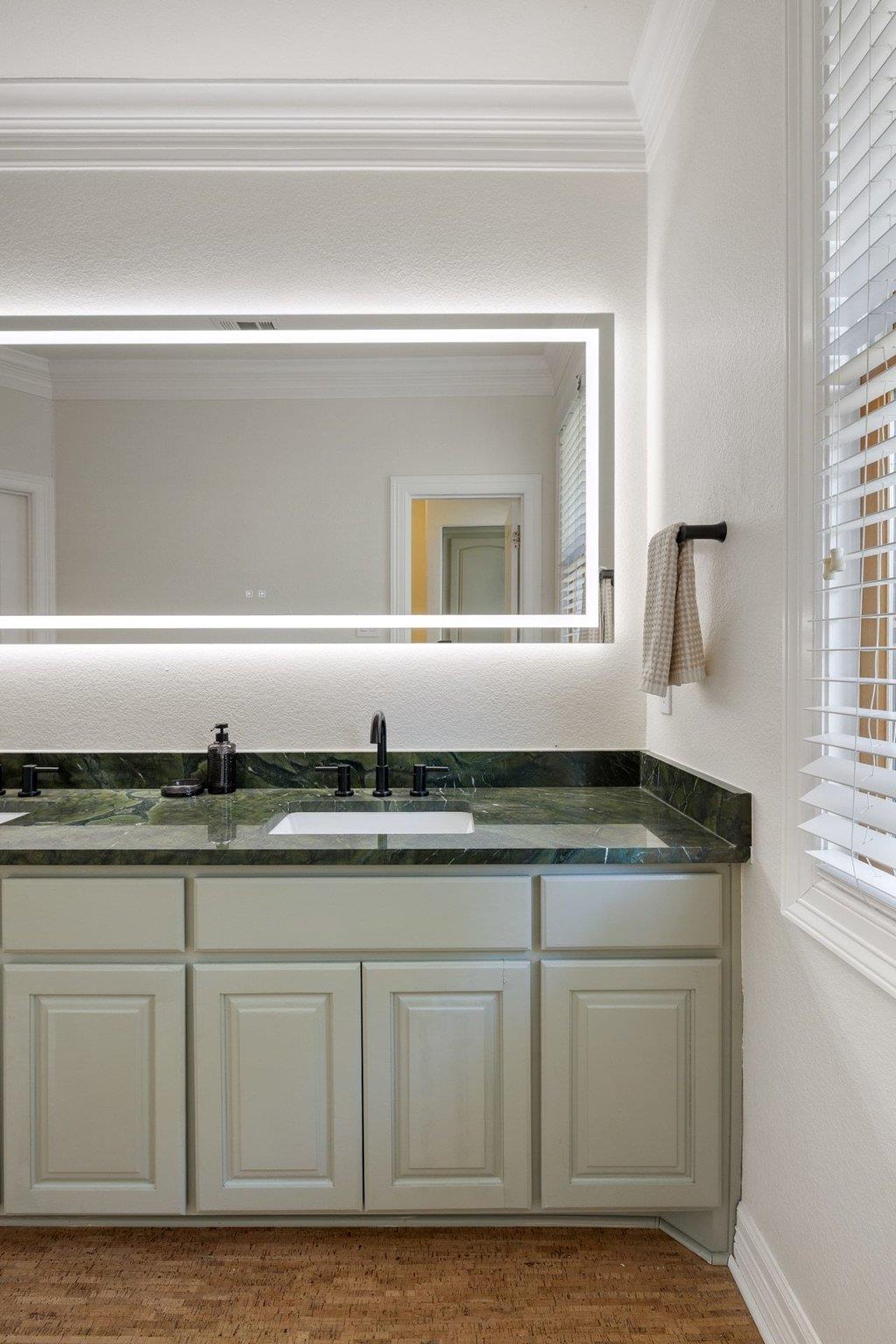 2009 Winsted Ln # A, Austin, TX 78703