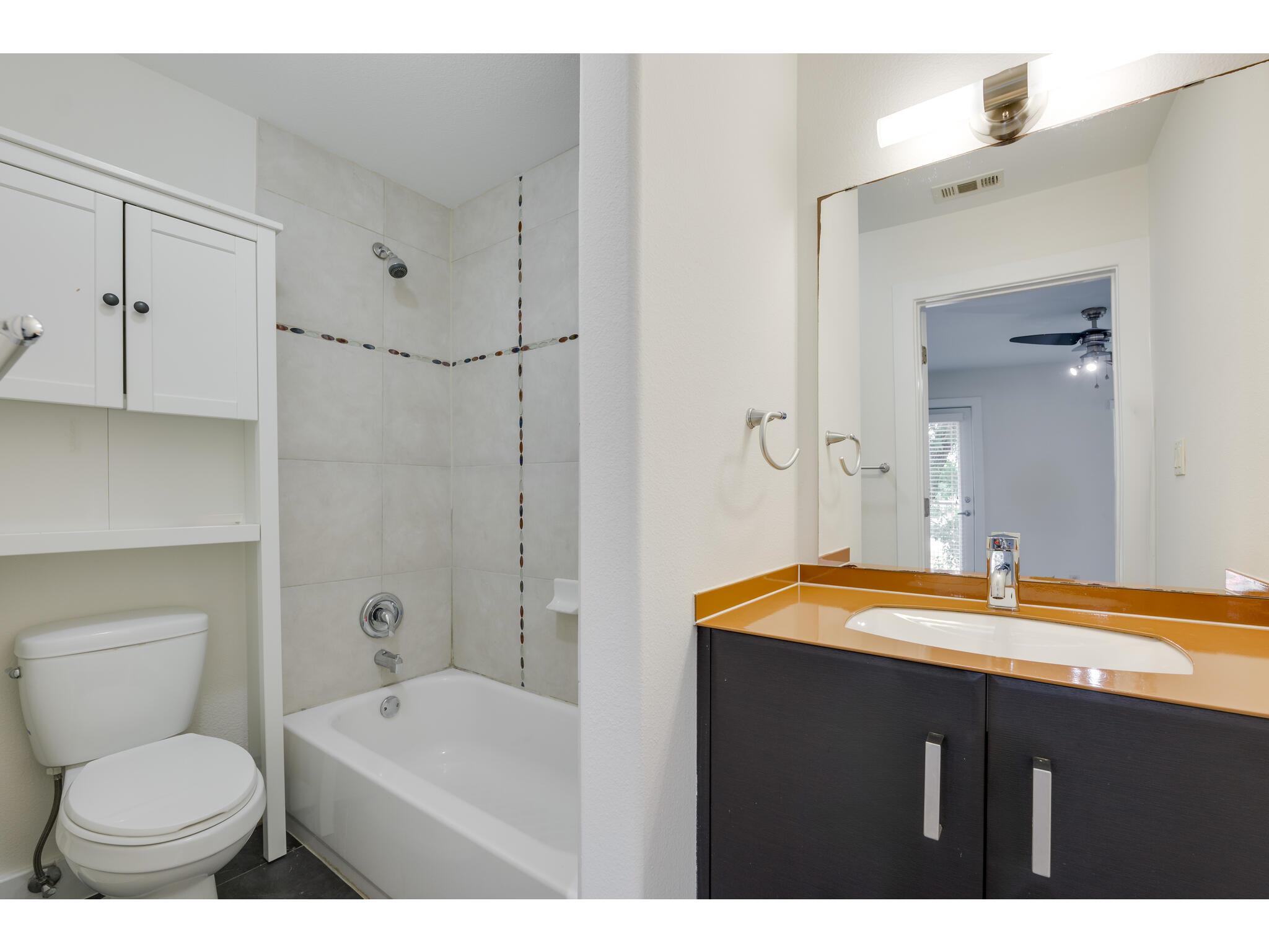 1101 Grove Blvd # 102, Austin, TX 78741