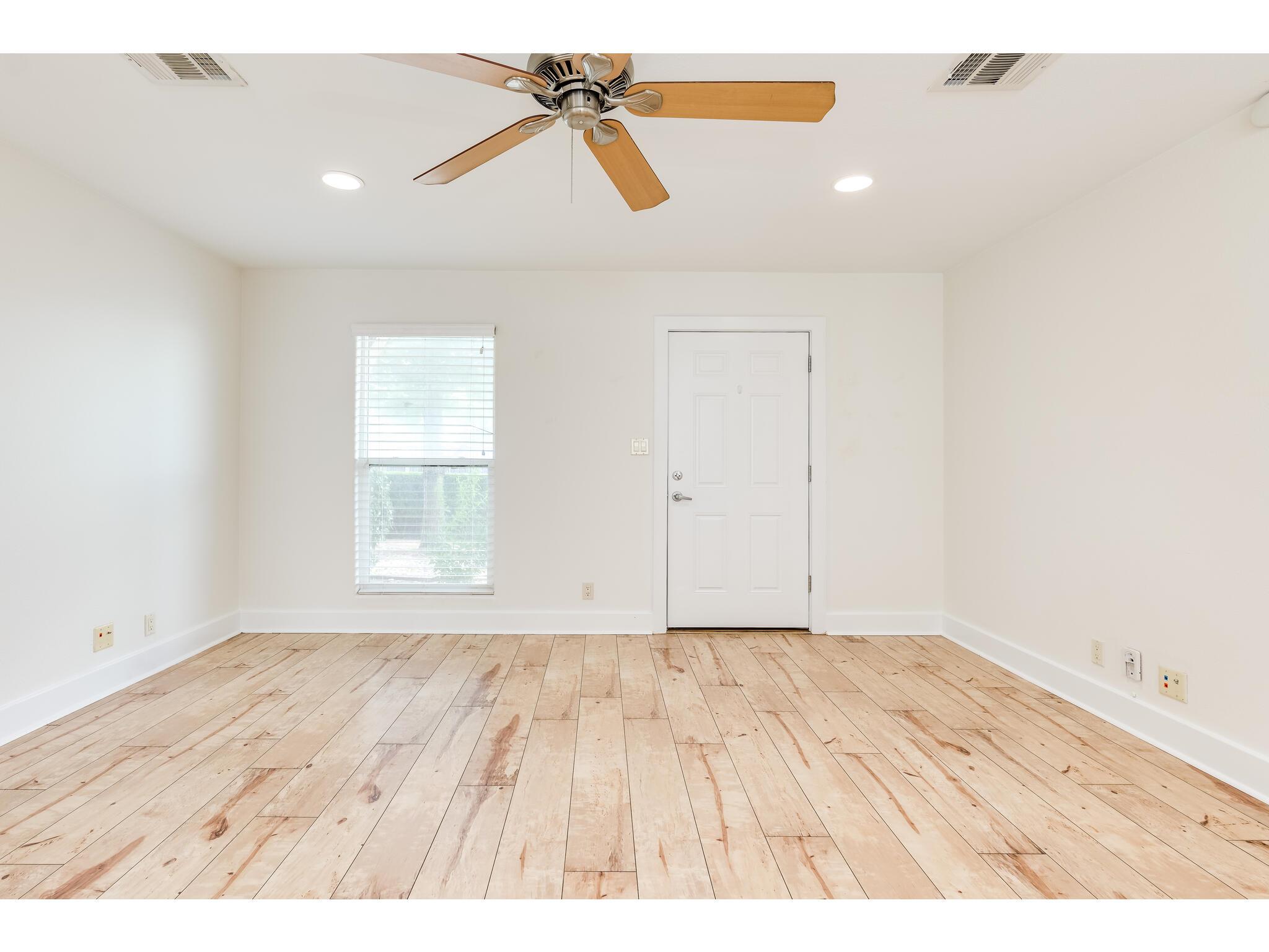 1101 Grove Blvd # 102, Austin, TX 78741