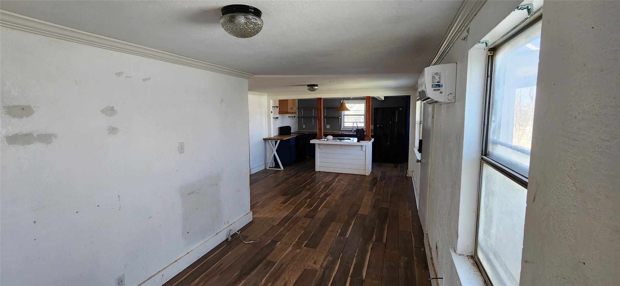 504 W Luce St, Llano, TX 78643