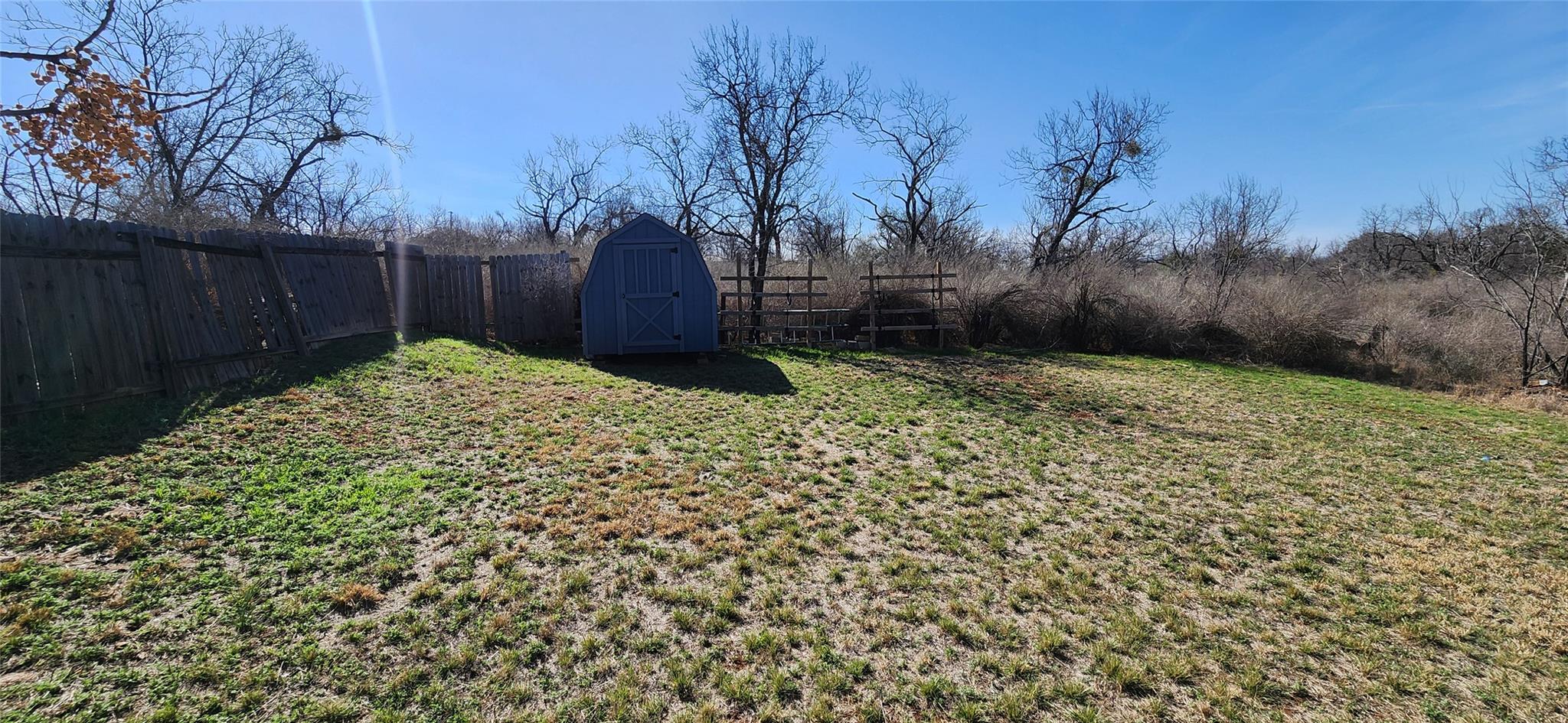 504 W Luce St, Llano, TX 78643