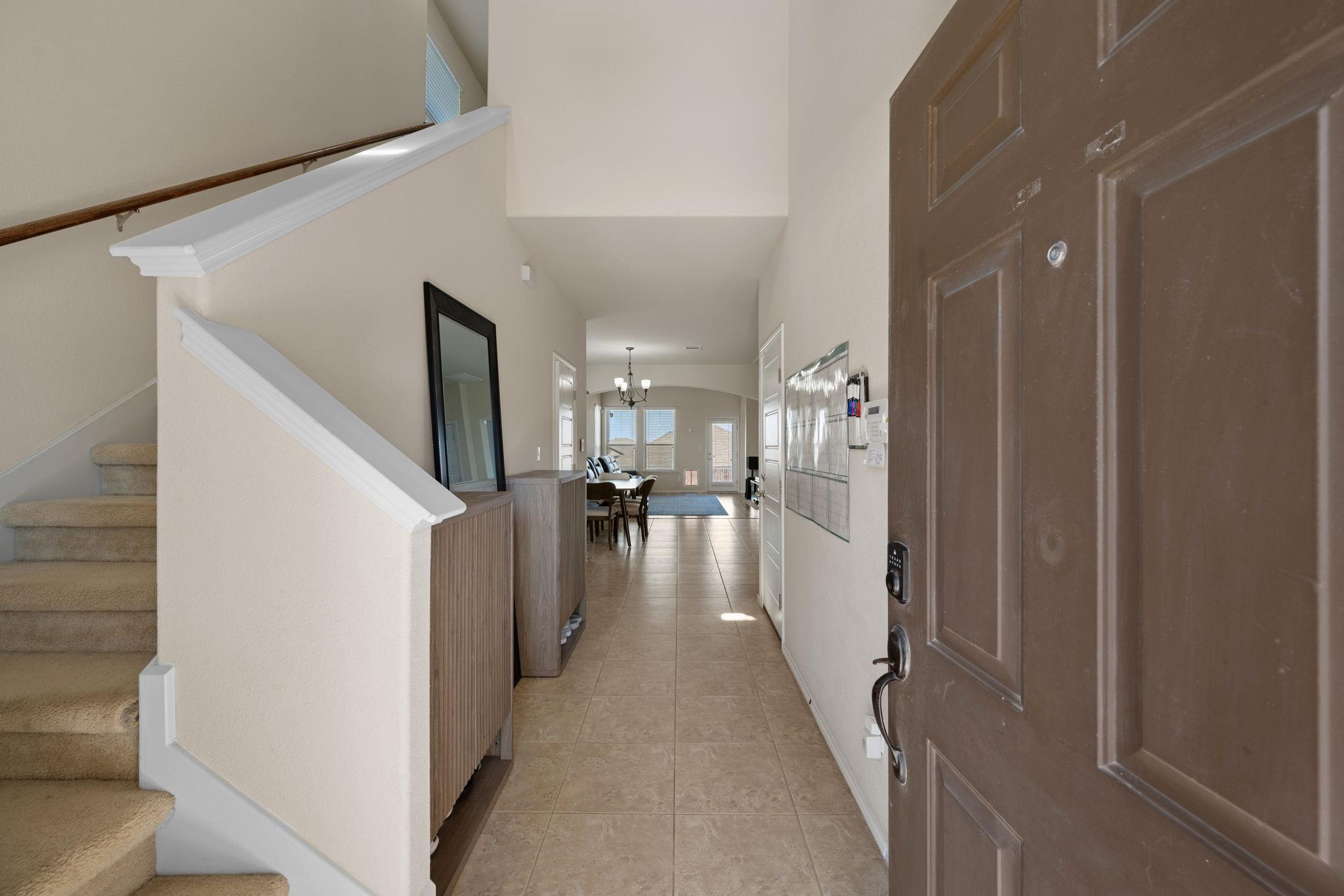 104 Buescher Cv, Hutto, TX 78634