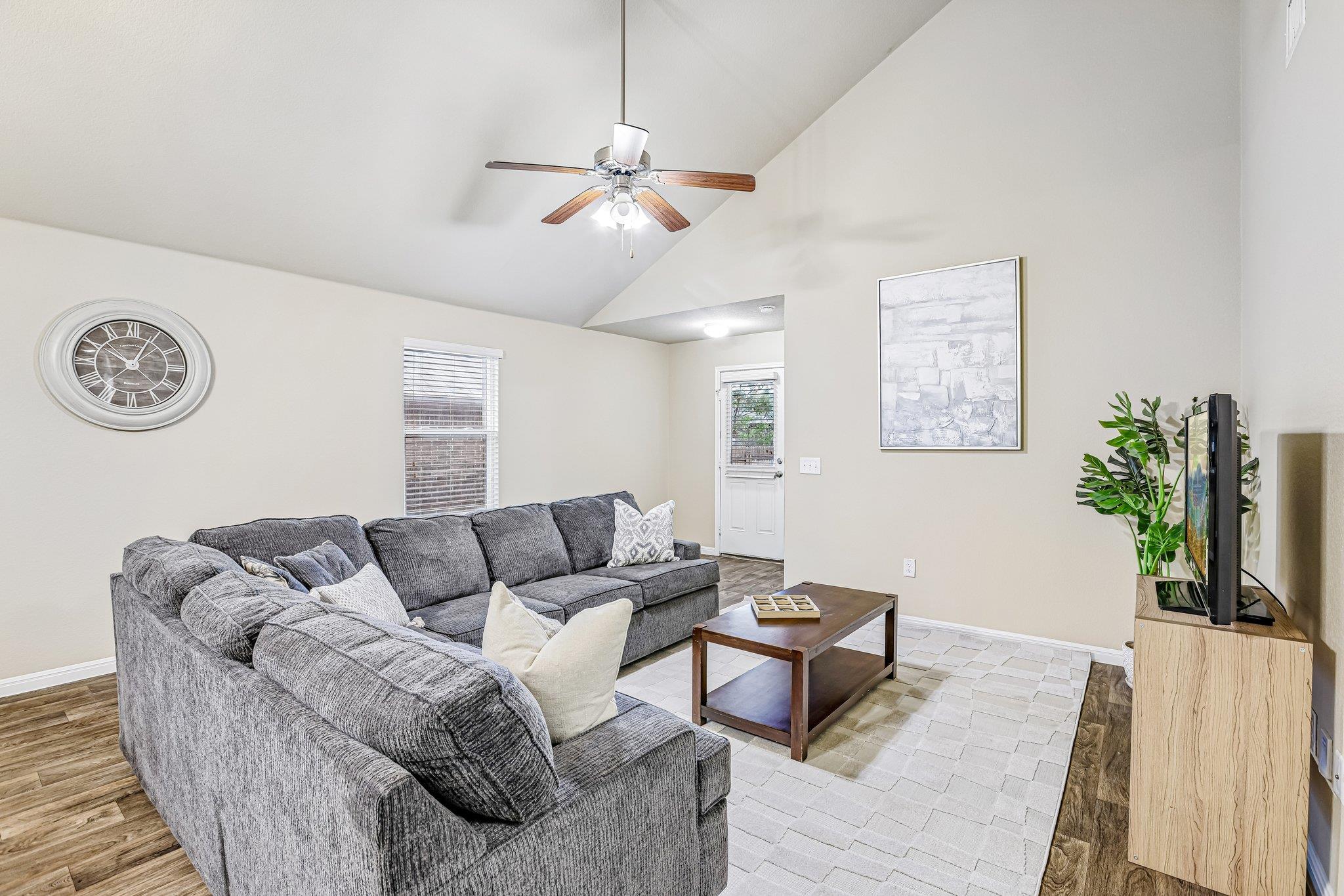 10604 Menominee Falls Ln, Austin, TX 78754