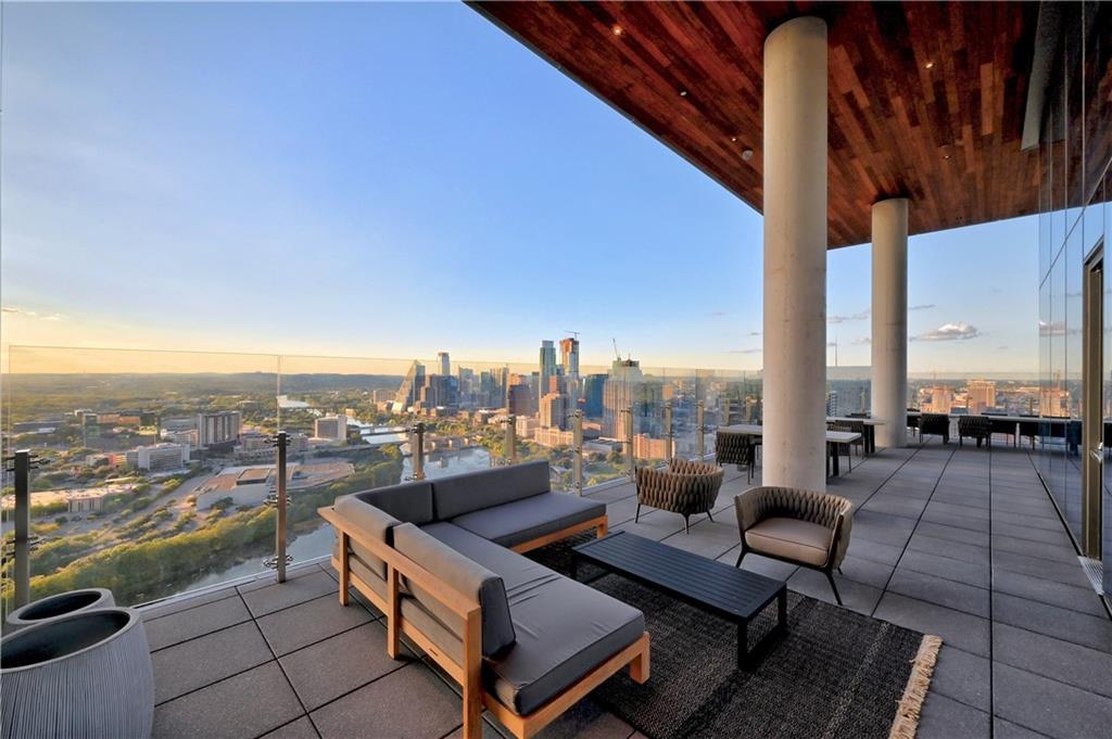 44 East Ave # 2404, Austin, TX 78701