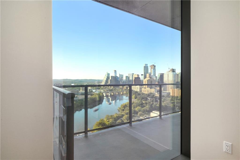 44 East Ave # 2404, Austin, TX 78701