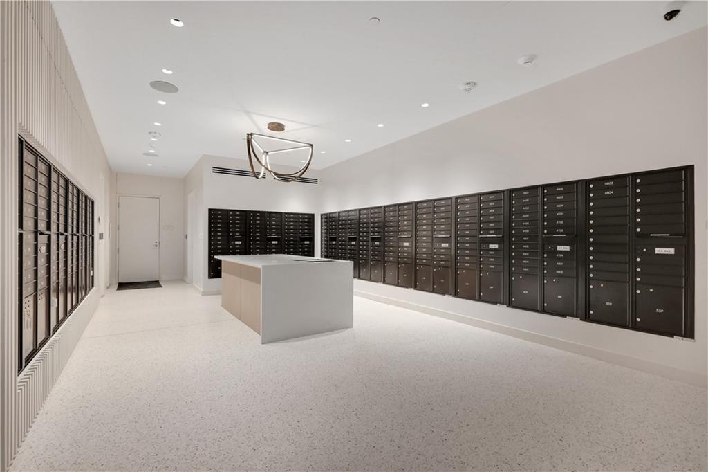 44 East Ave # 2404, Austin, TX 78701