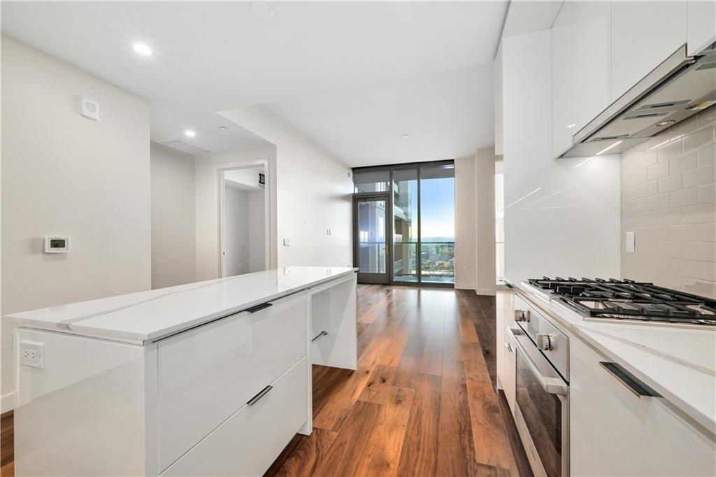 44 East Ave # 2404, Austin, TX 78701