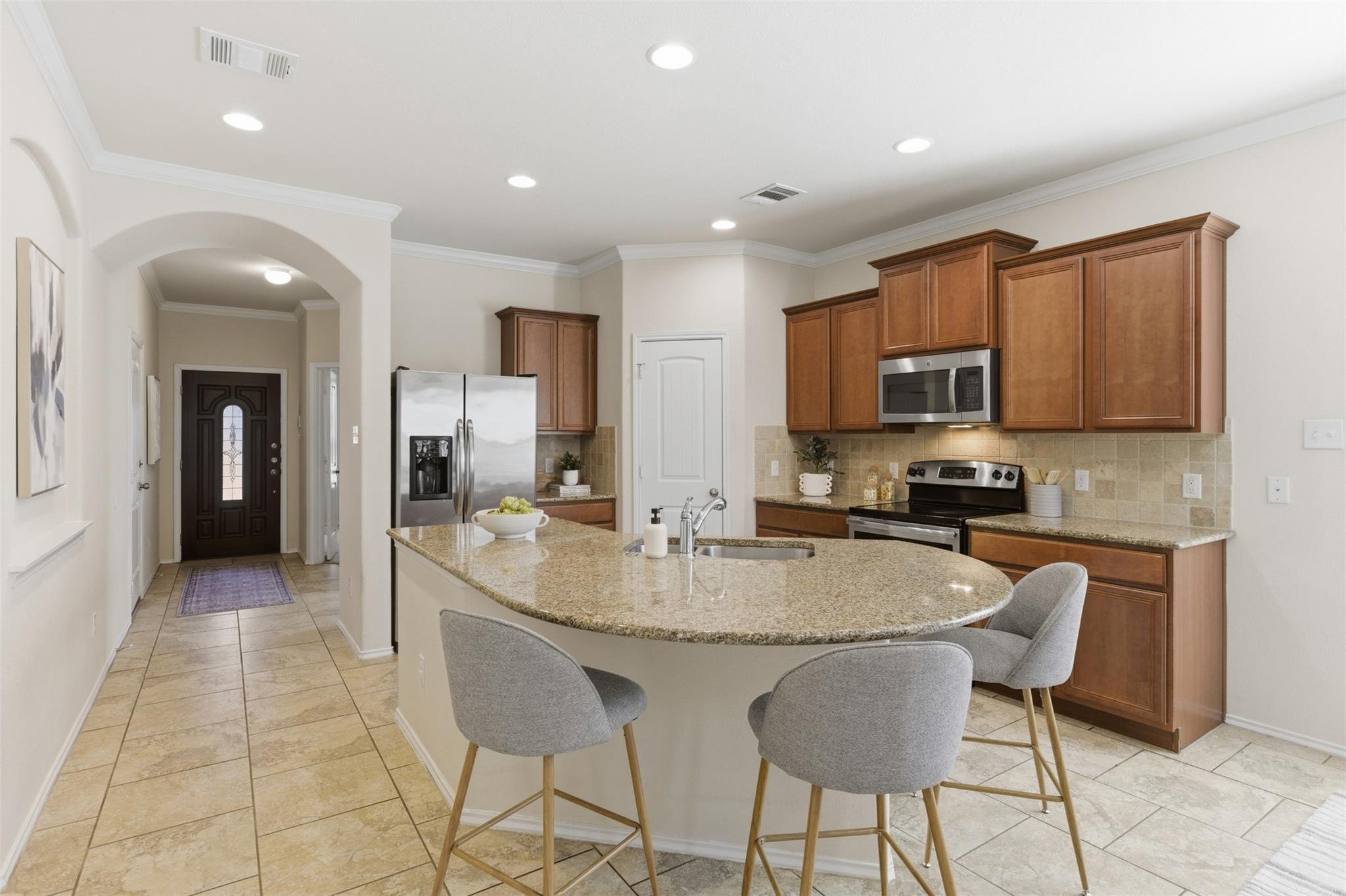 124 Golden Eagle Ln, Leander, TX 78641