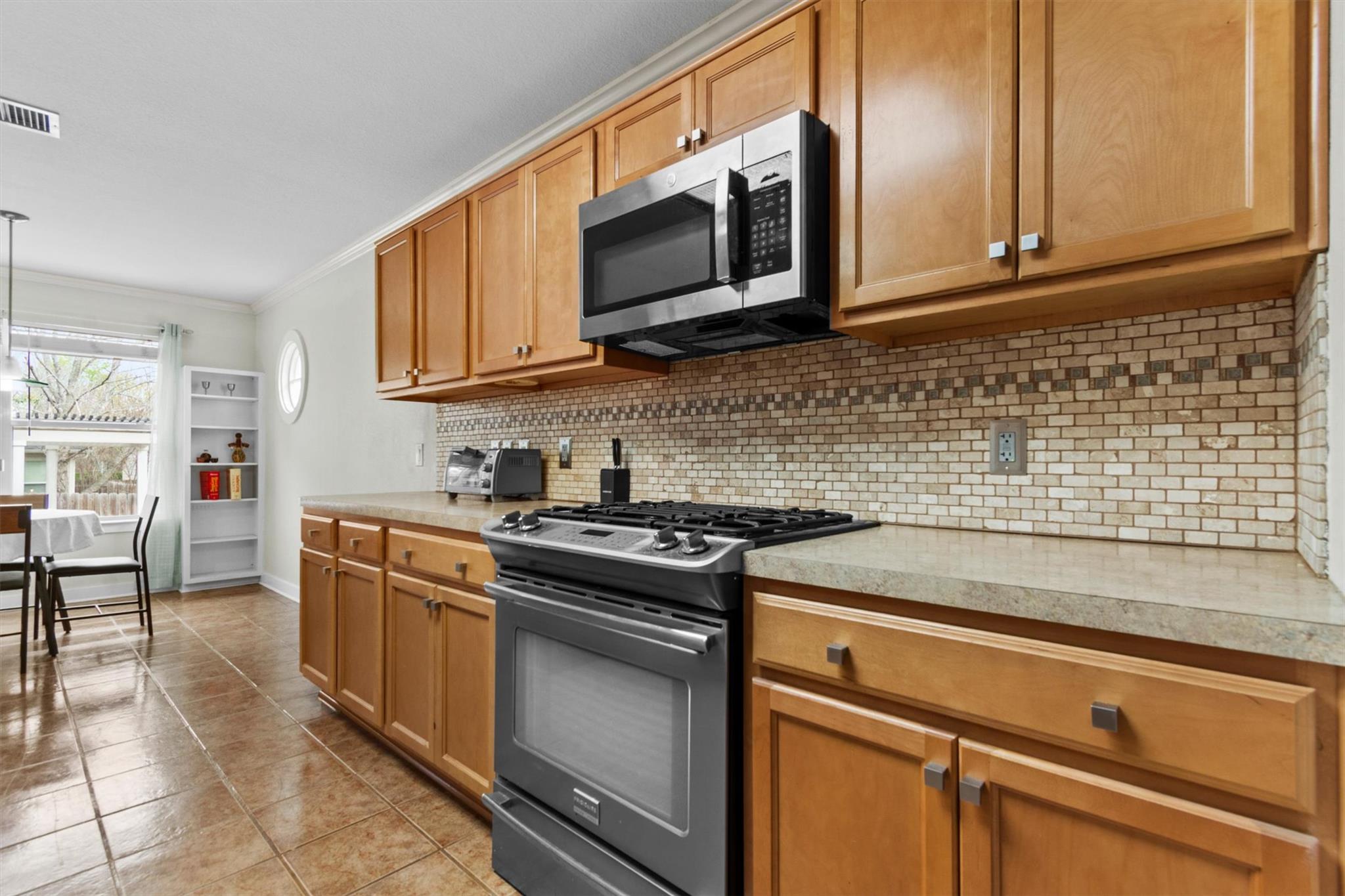 1270 Sweet Gum, Kyle, TX 78640