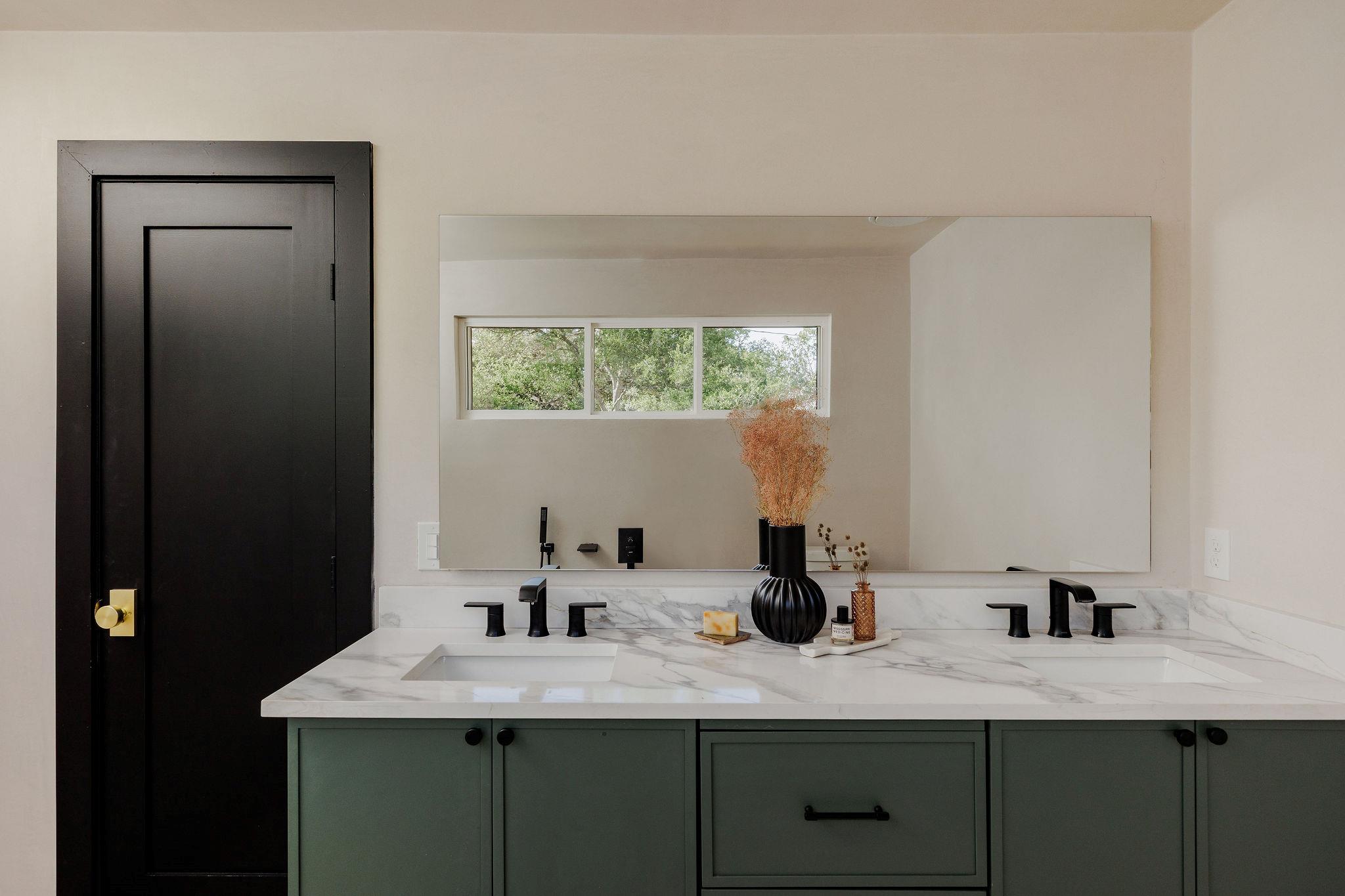 2210 Comburg Castle Way, Austin, TX 78748
