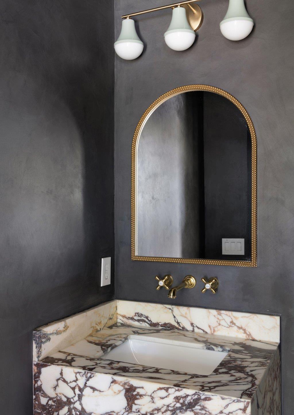 2210 Comburg Castle Way, Austin, TX 78748