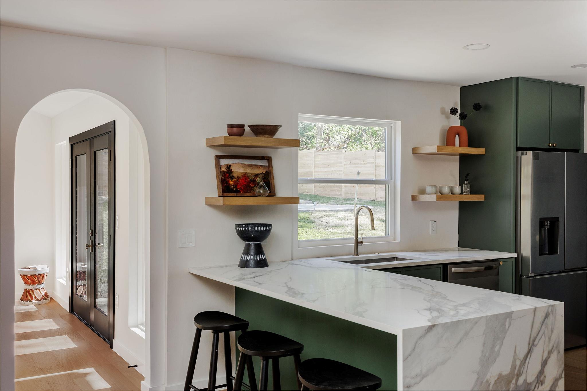 2210 Comburg Castle Way, Austin, TX 78748