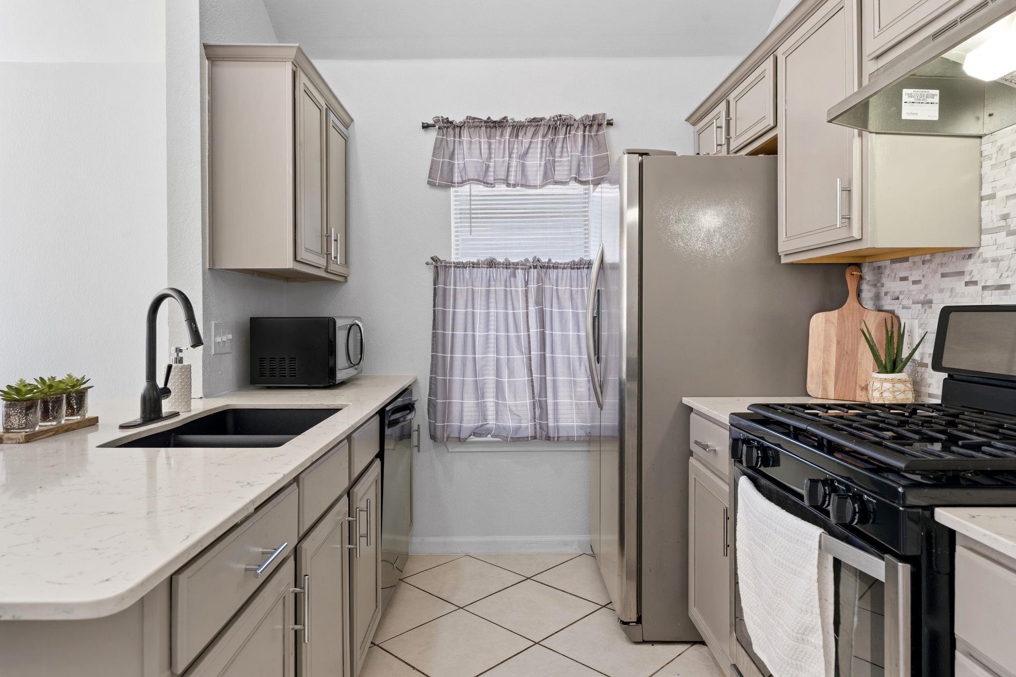 2403 Lendall Ln, Austin, TX 78744