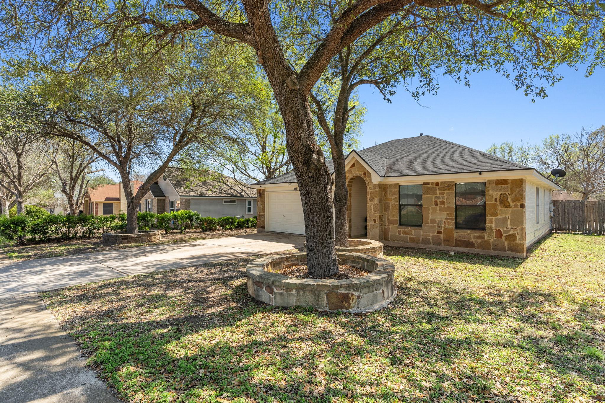 2403 Lendall Ln, Austin, TX 78744