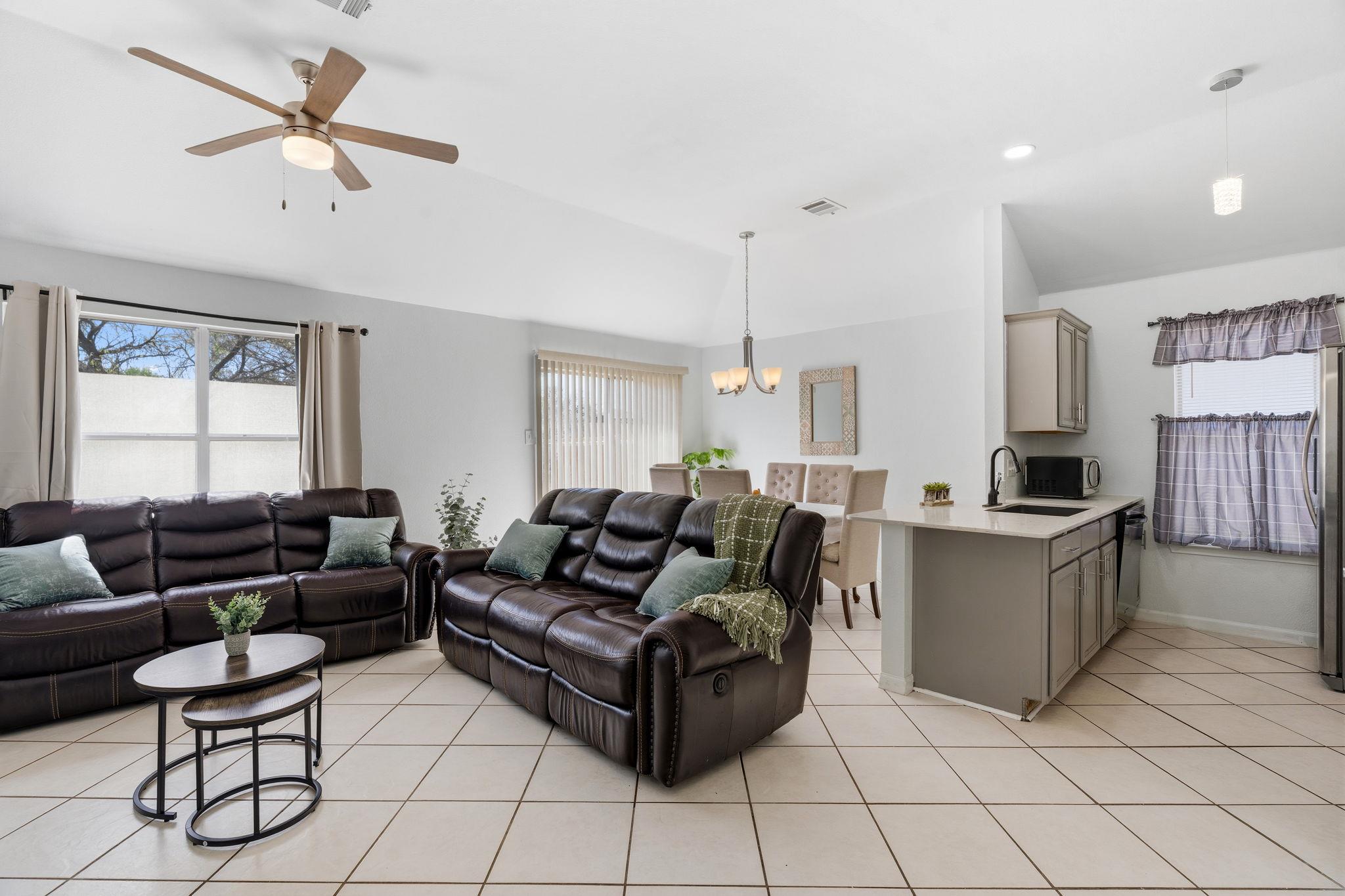 2403 Lendall Ln, Austin, TX 78744