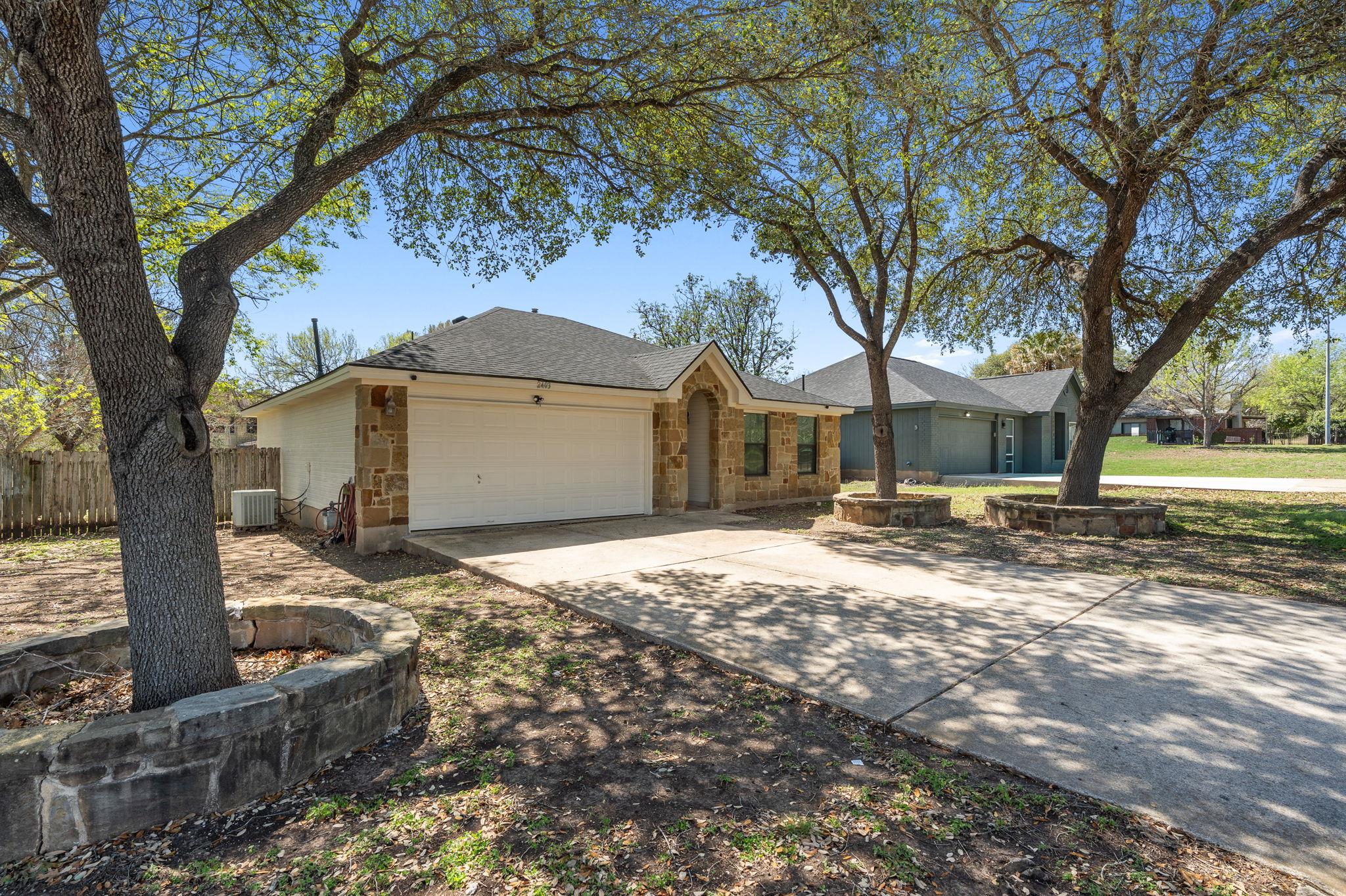 2403 Lendall Ln, Austin, TX 78744