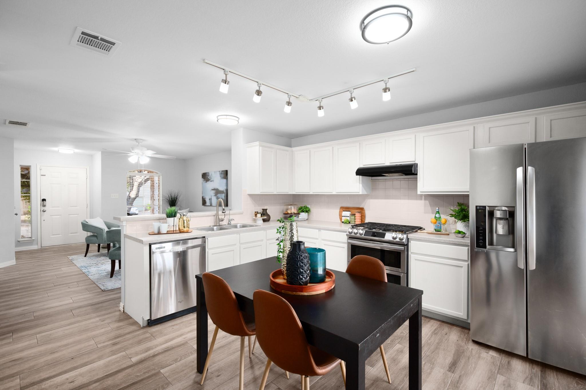 1028 Stacias Way, Pflugerville, TX 78660