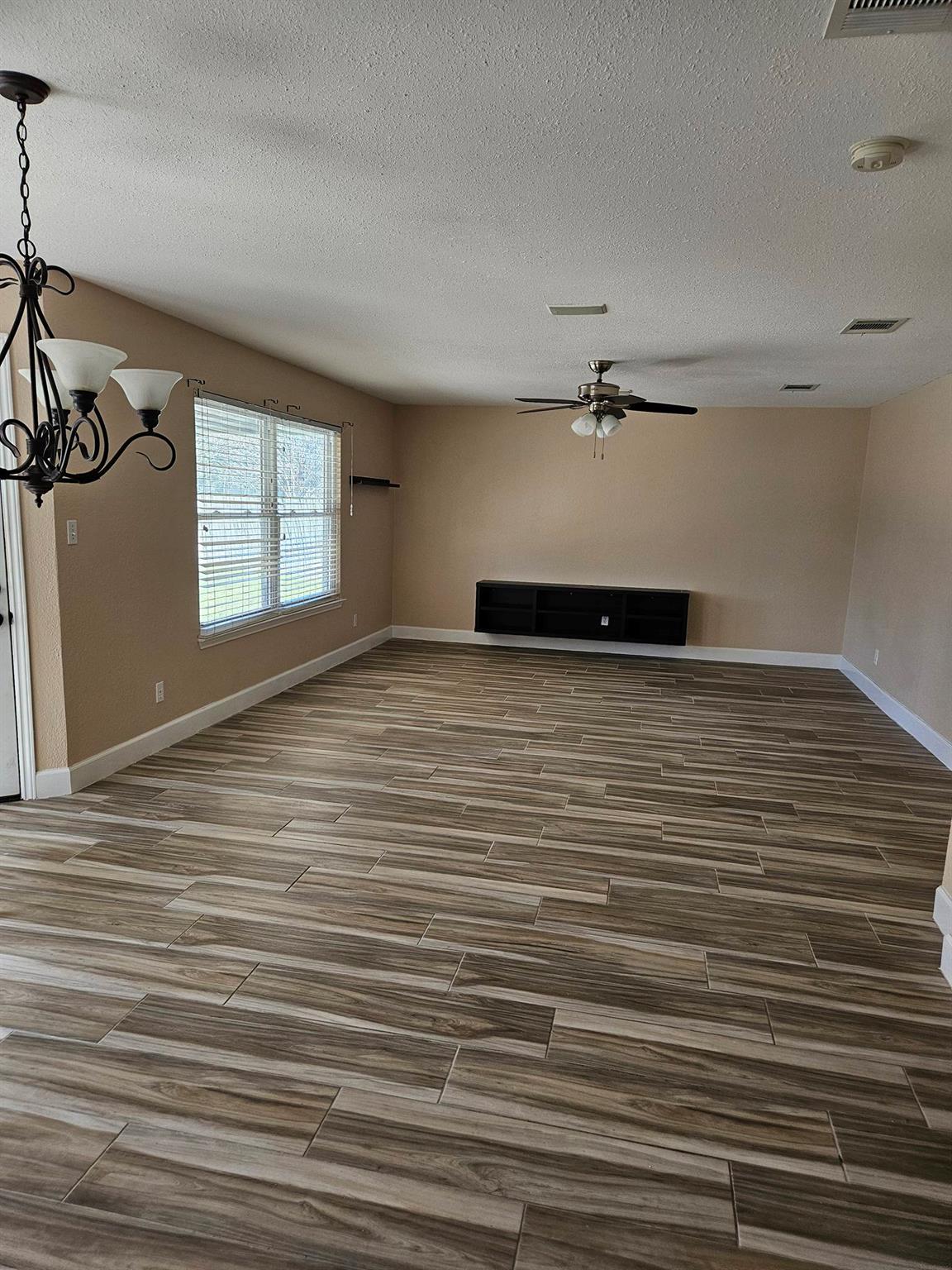 1610 Jennifer Ct, Round Rock, TX 78664