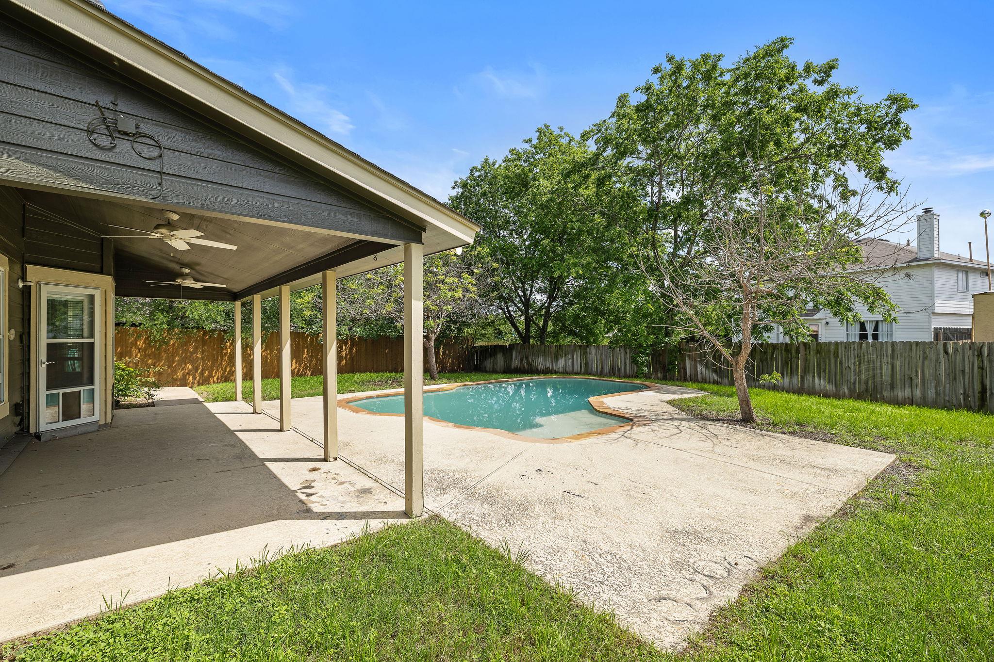 1610 Jennifer Ct, Round Rock, TX 78664