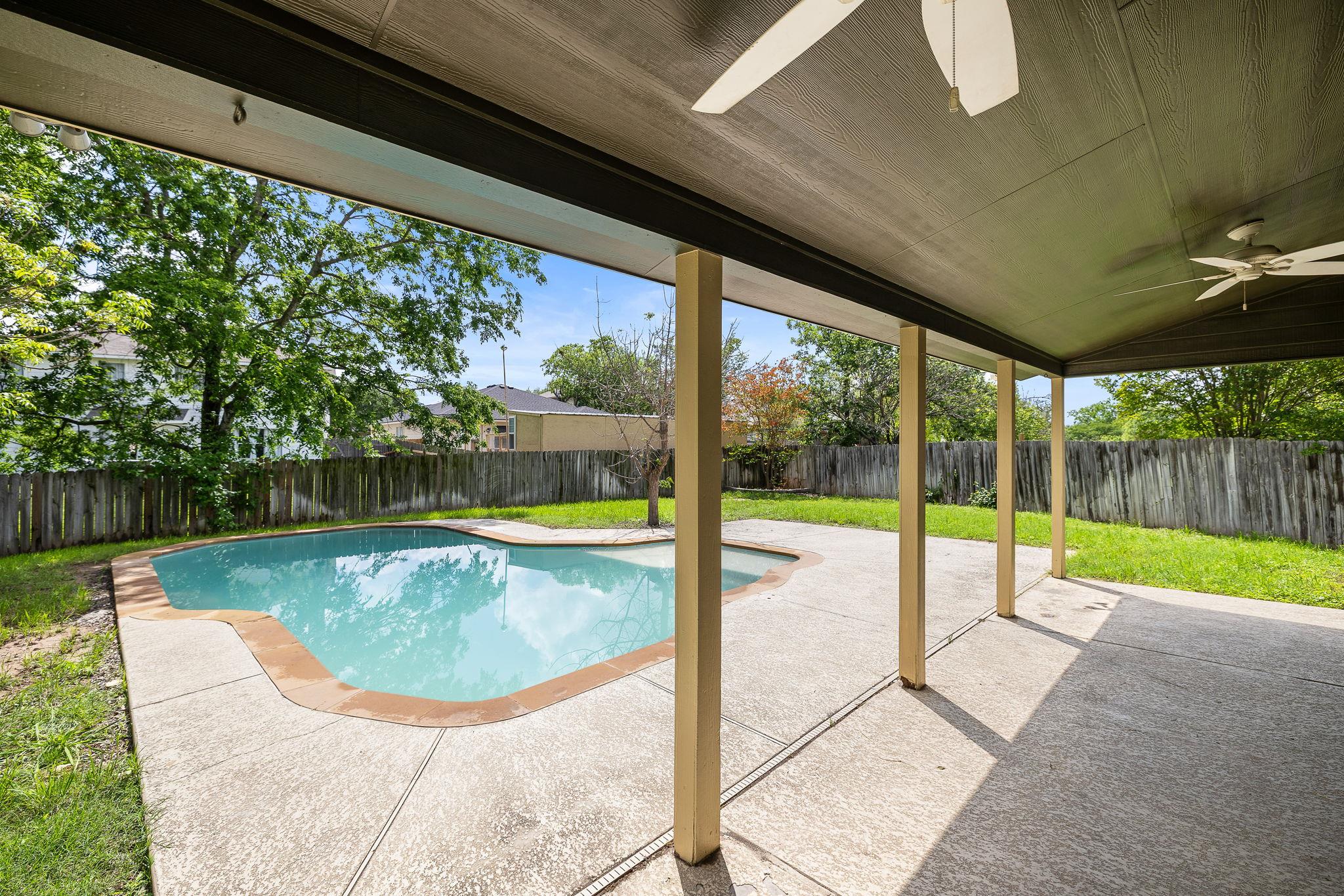 1610 Jennifer Ct, Round Rock, TX 78664