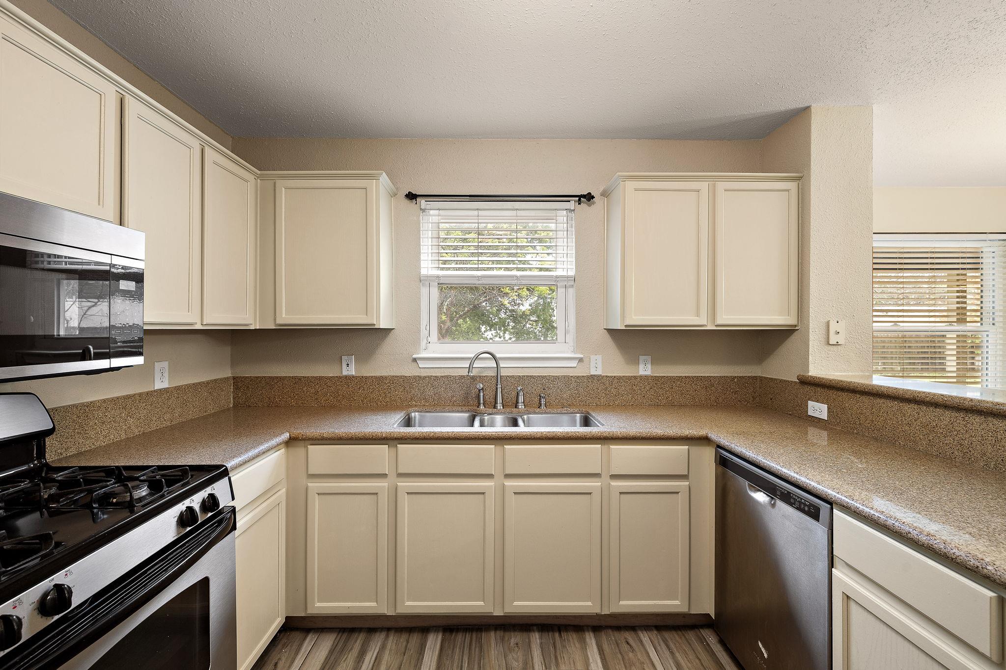 1610 Jennifer Ct, Round Rock, TX 78664